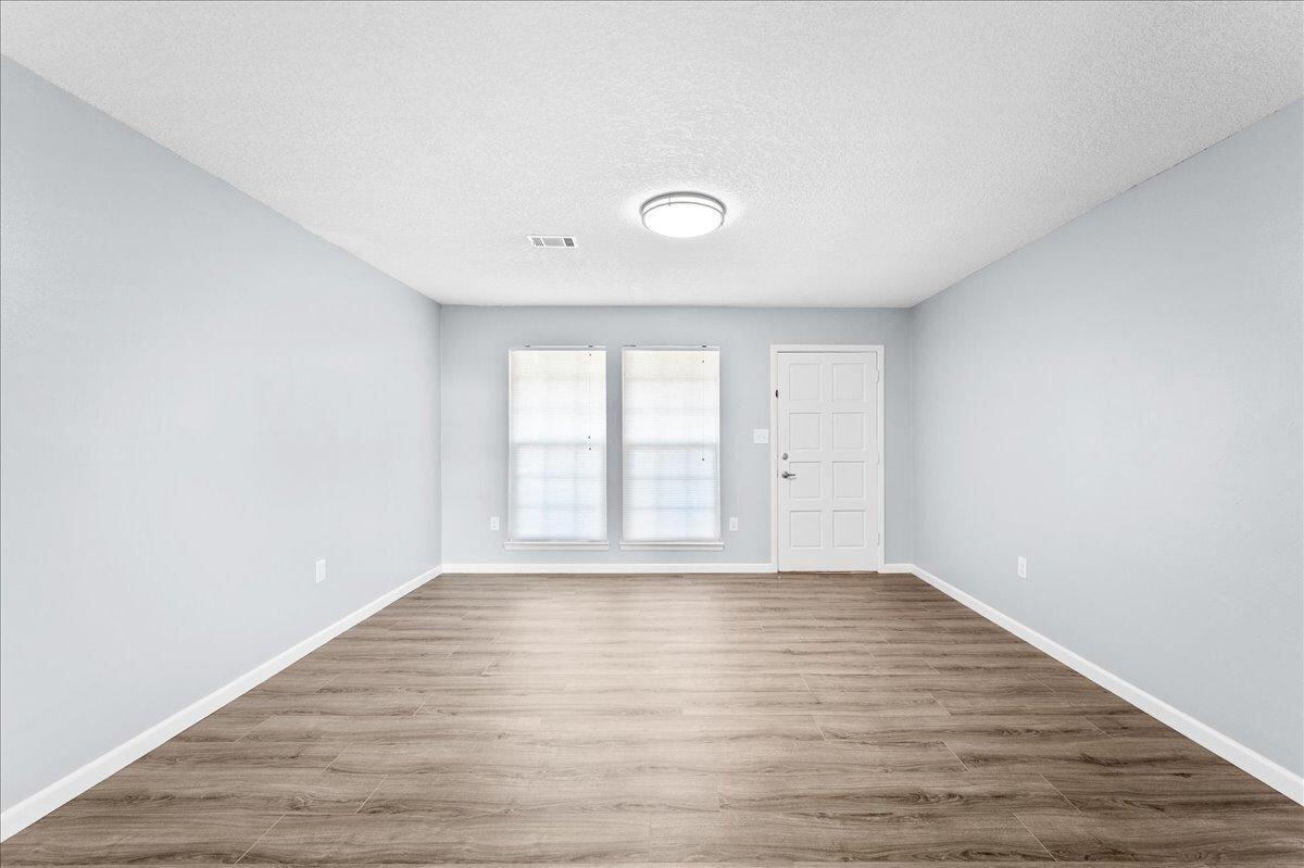 SHERWOOD FOREST - Residential Lease
