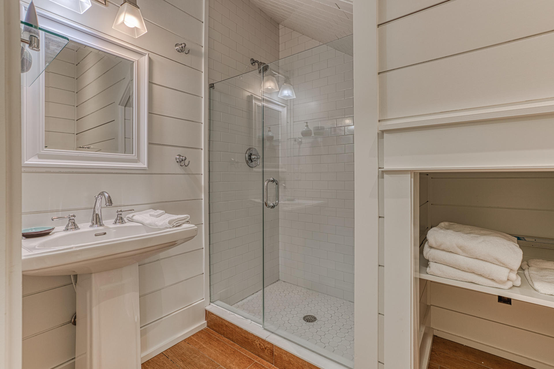 SEAGROVE SHORES 4TH ADD - Residential