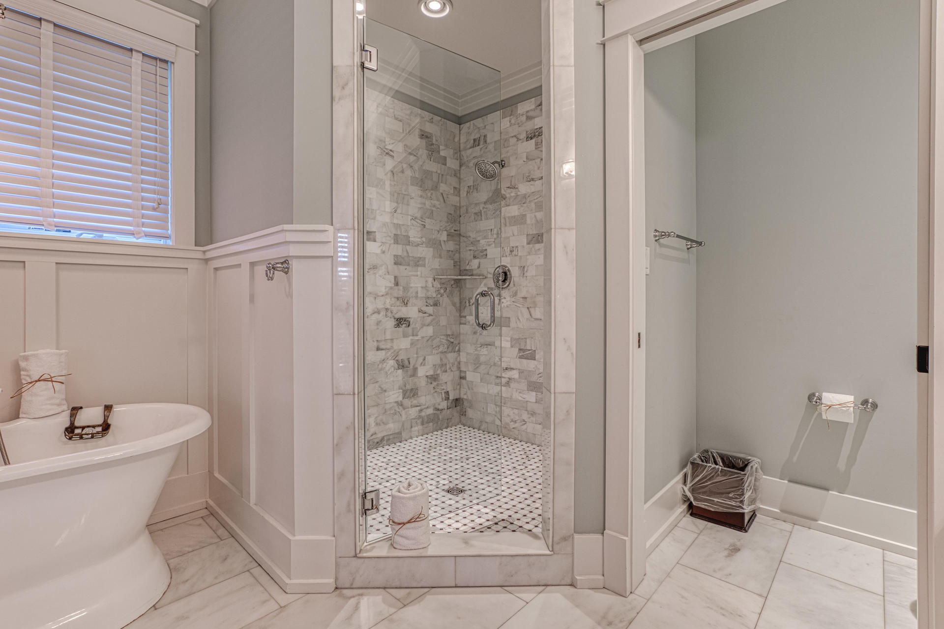 SEAGROVE SHORES 4TH ADD - Residential