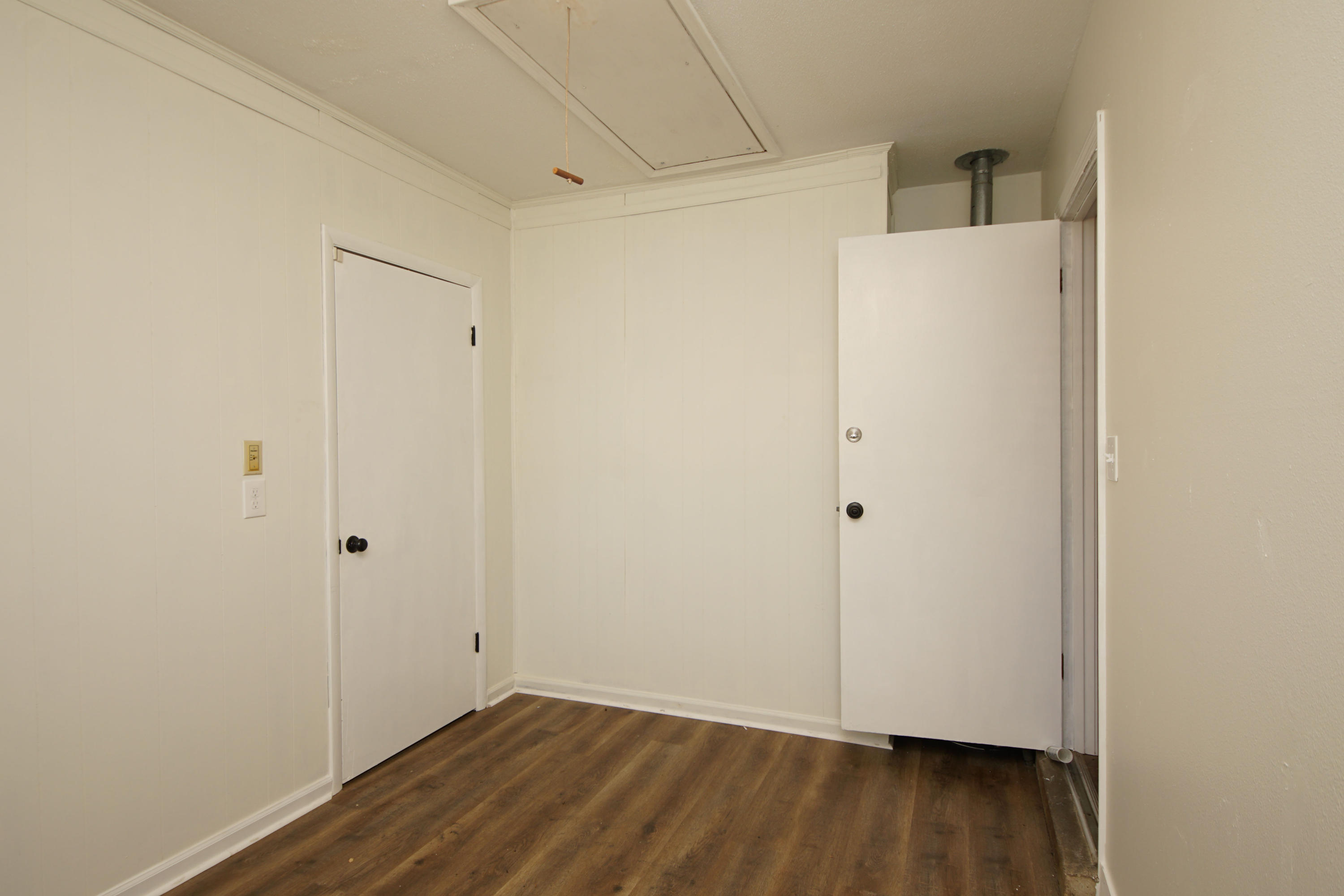 KENWOOD
South Range 24 (242000.00) - Residential