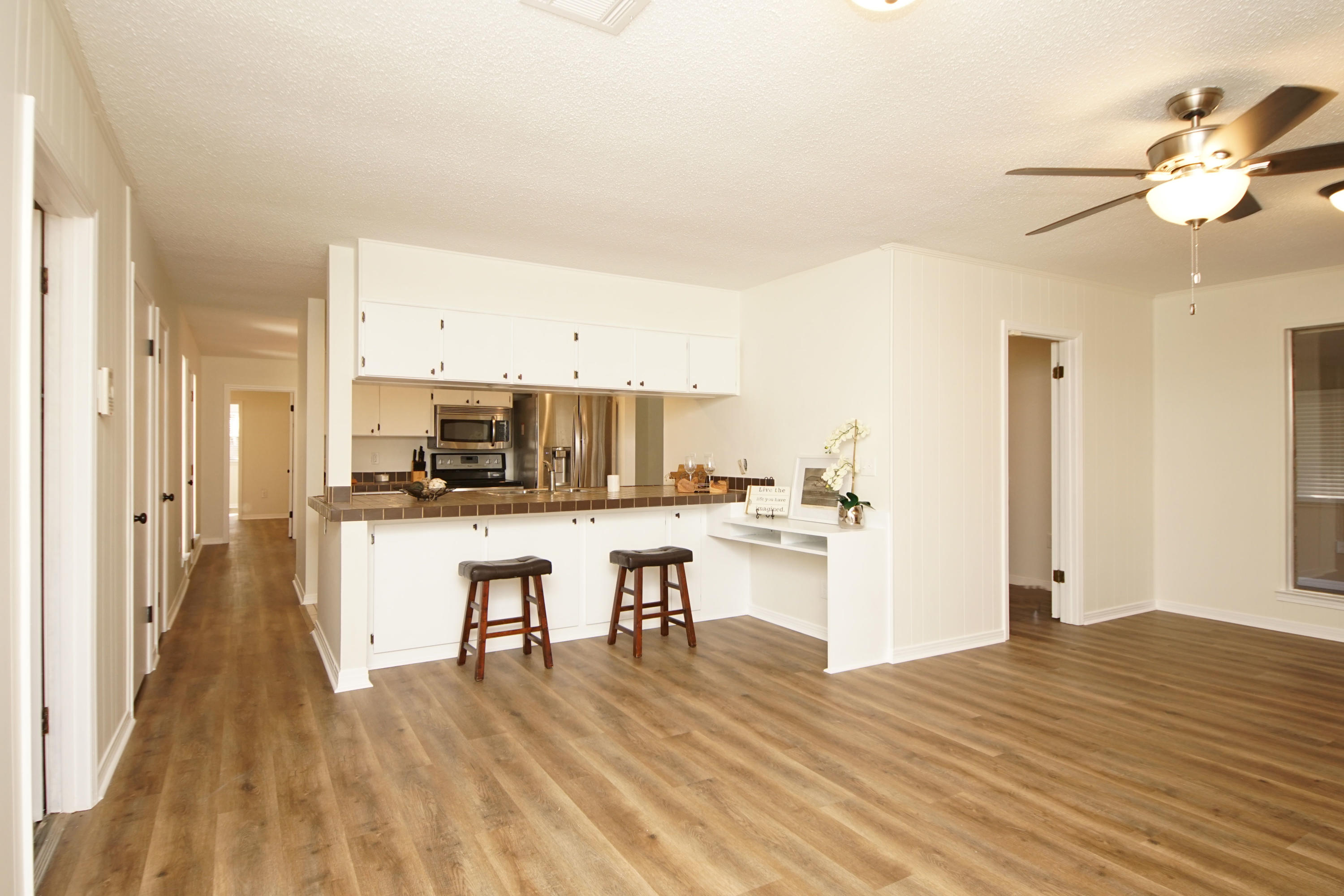 KENWOOD
South Range 24 (242000.00) - Residential