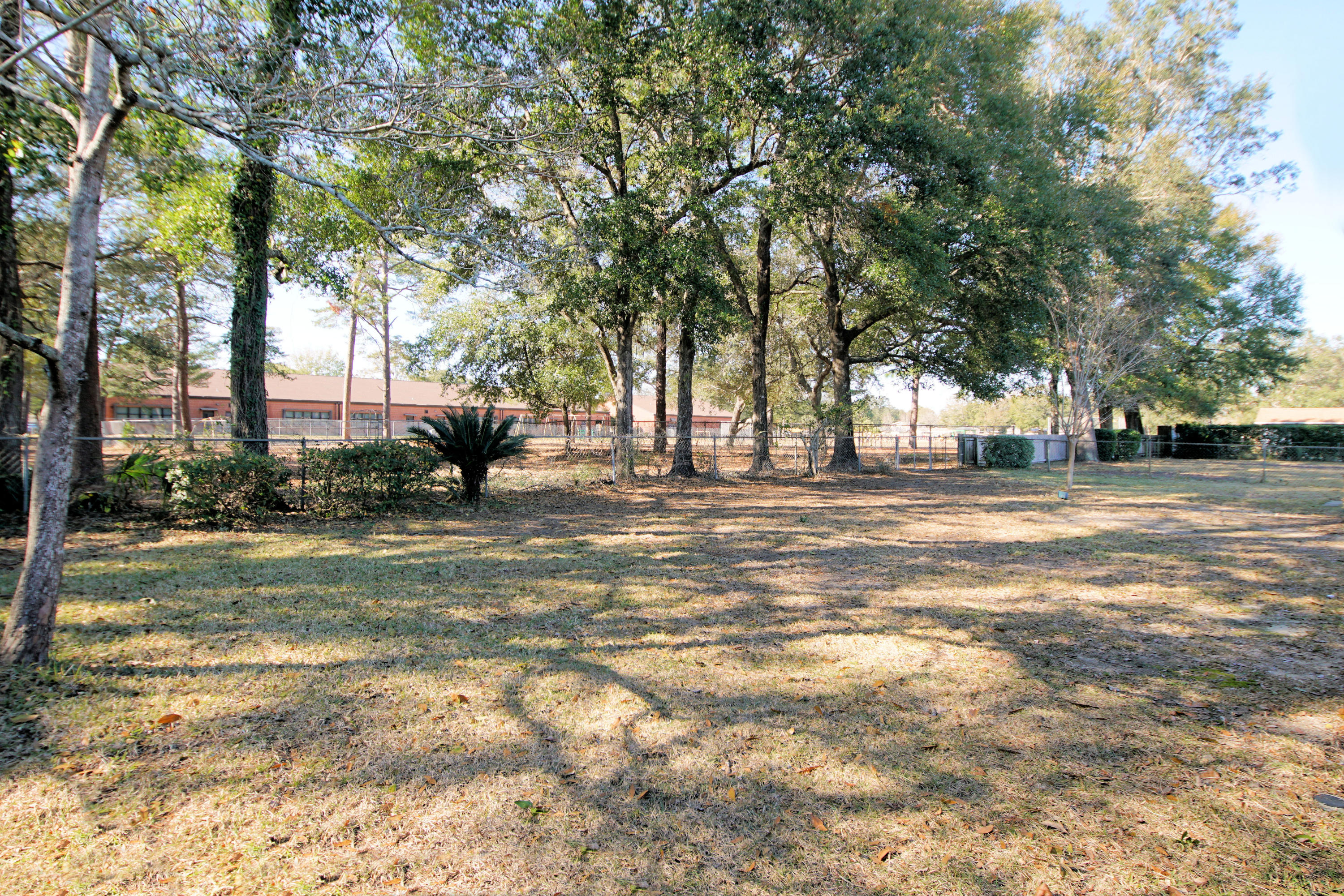 KENWOOD
South Range 24 (242000.00) - Residential