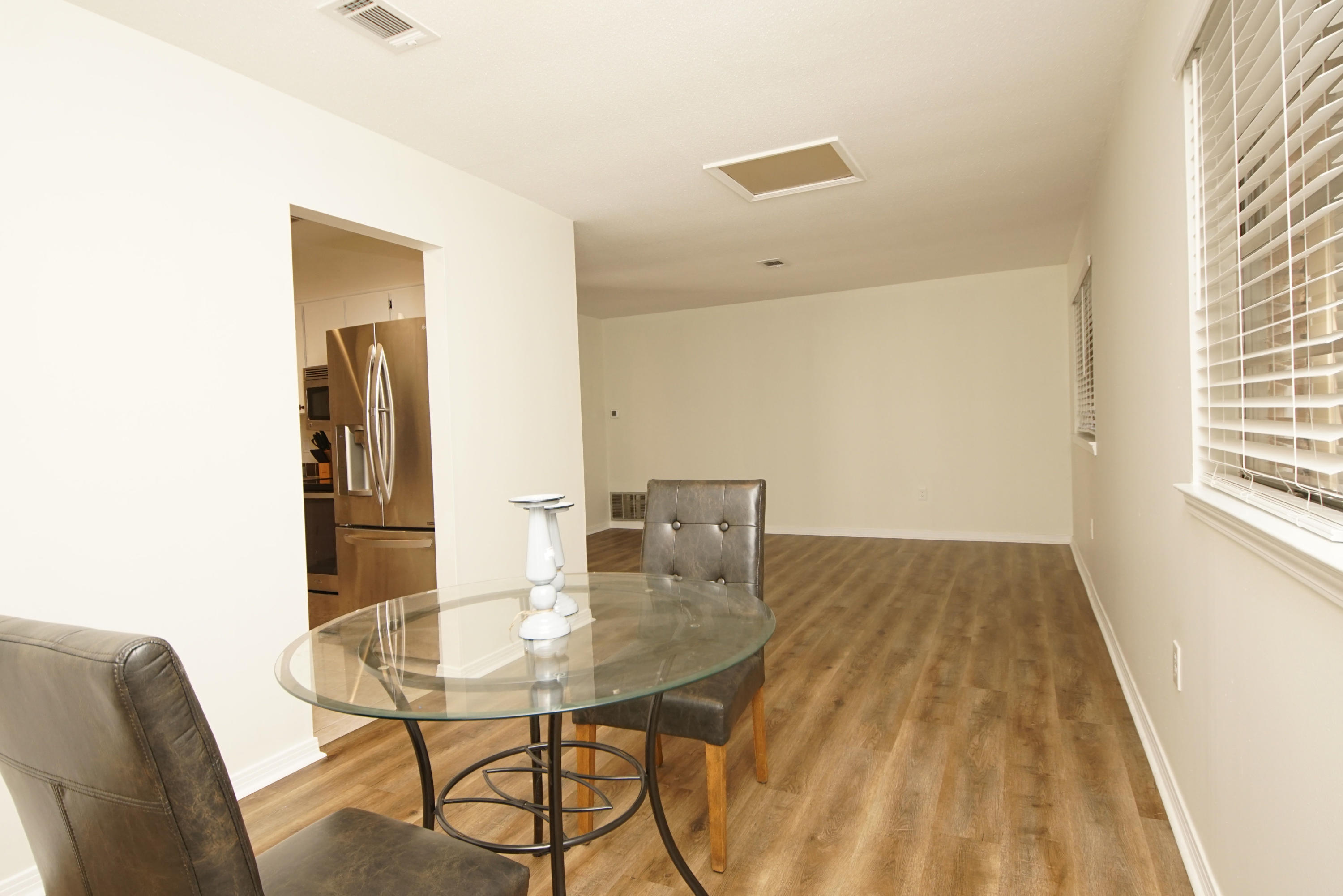 KENWOOD
South Range 24 (242000.00) - Residential