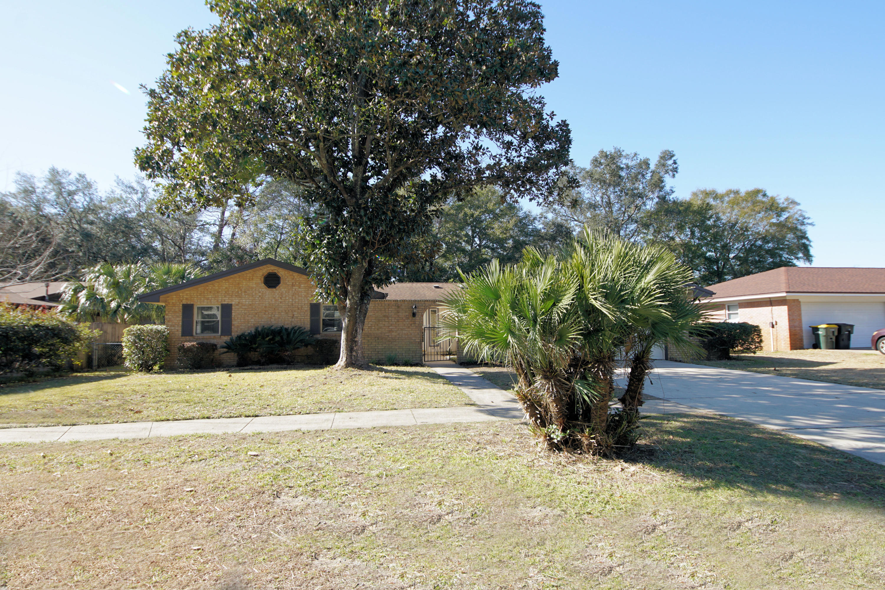 KENWOOD
South Range 24 (242000.00) - Residential