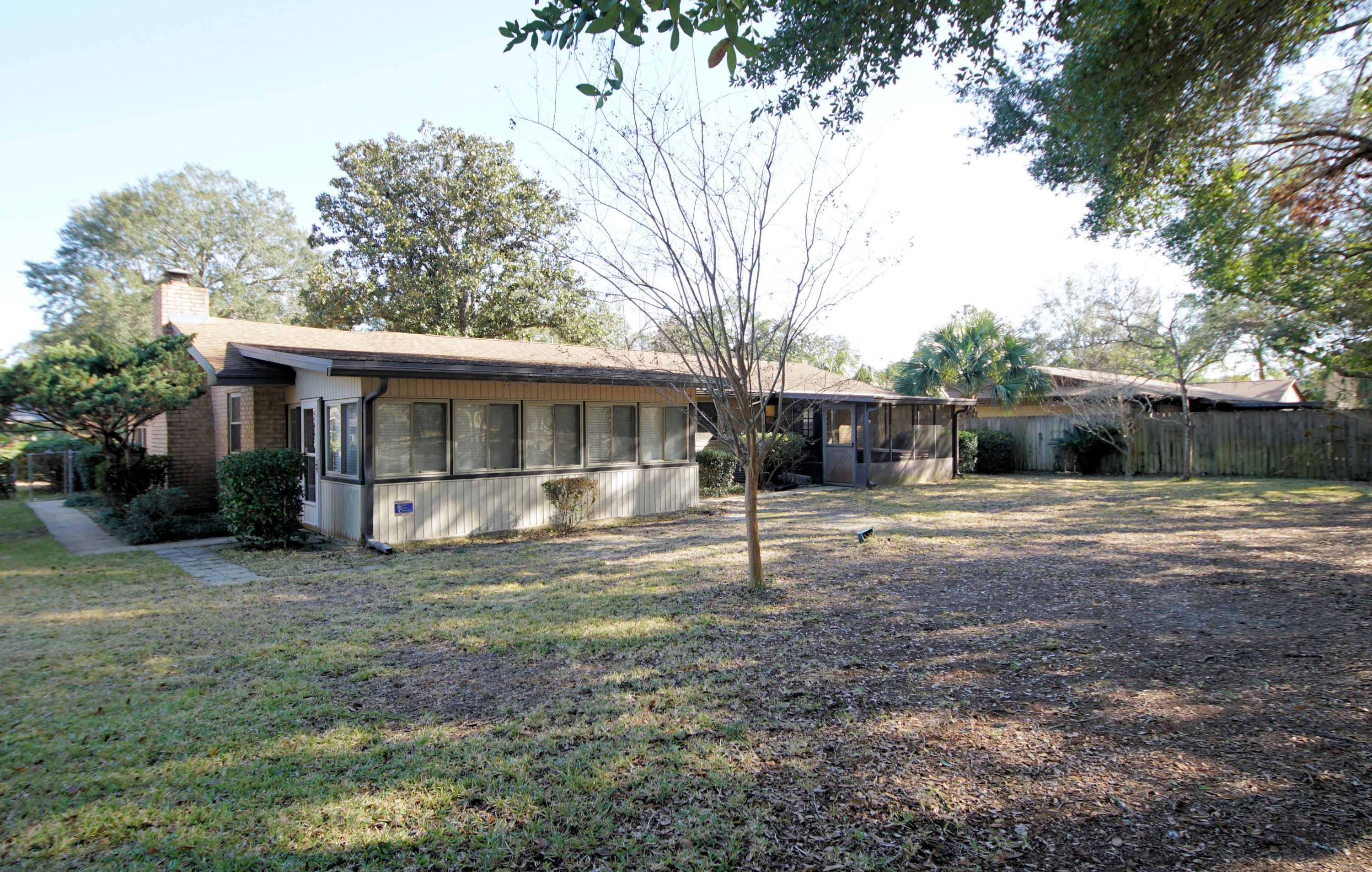KENWOOD
South Range 24 (242000.00) - Residential