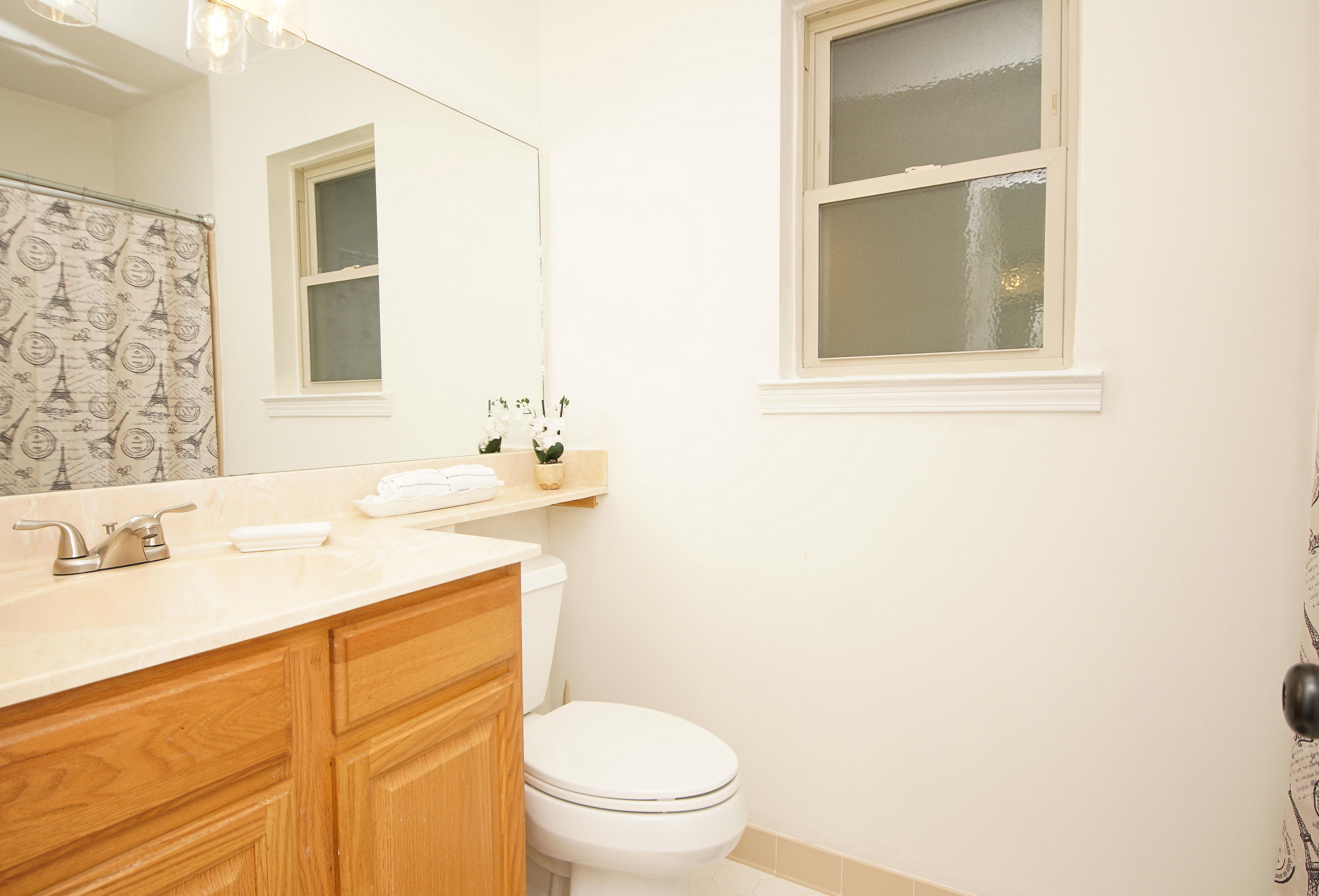KENWOOD
South Range 24 (242000.00) - Residential
