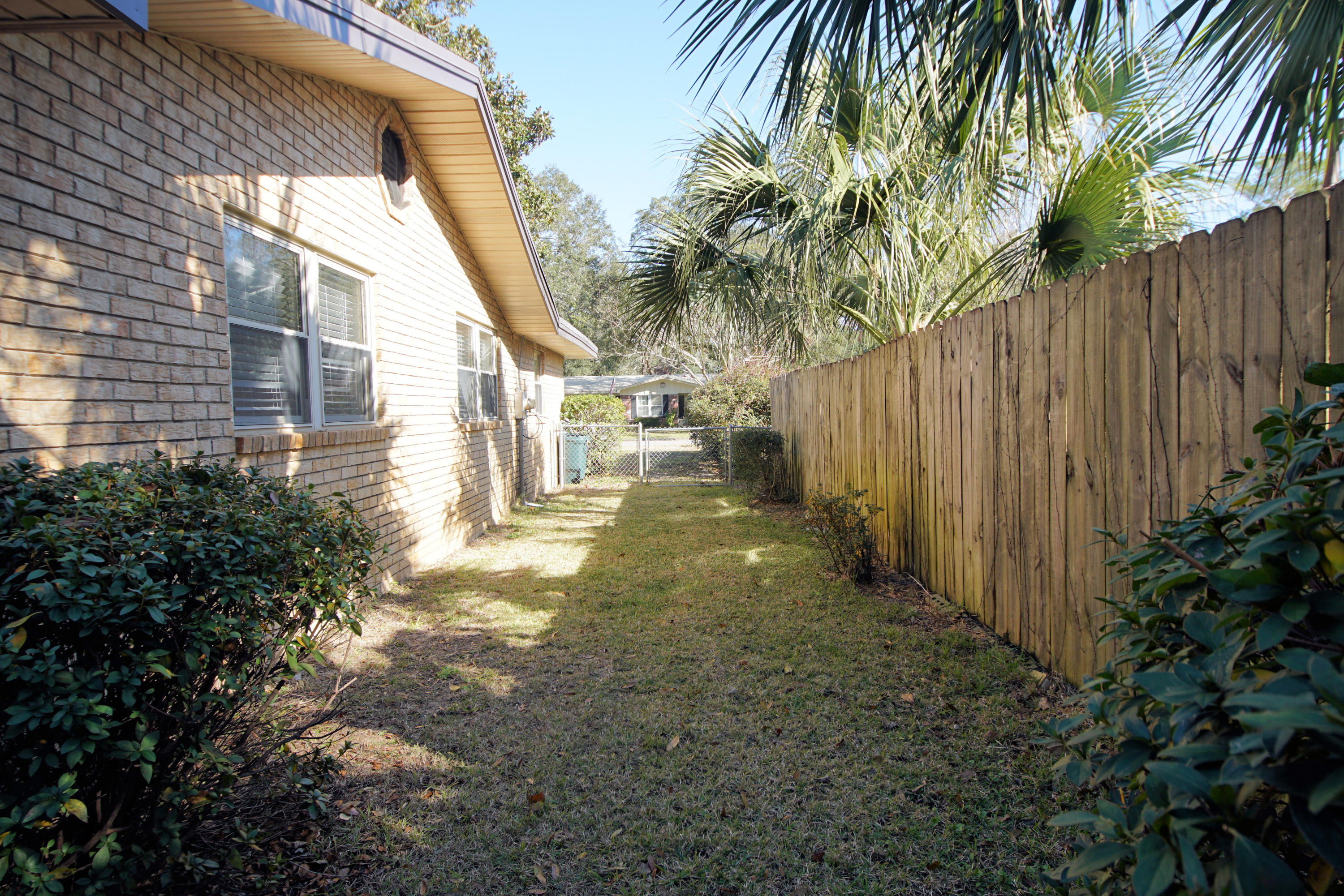 KENWOOD
South Range 24 (242000.00) - Residential