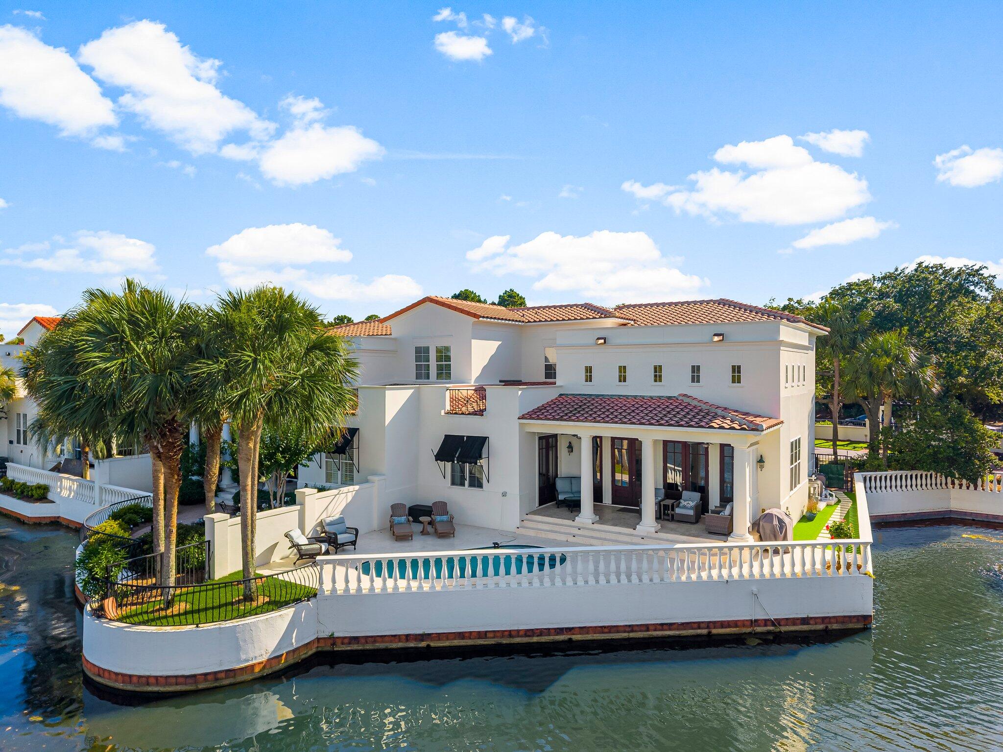 FOUNTAINS AT SANDESTIN - Residential
