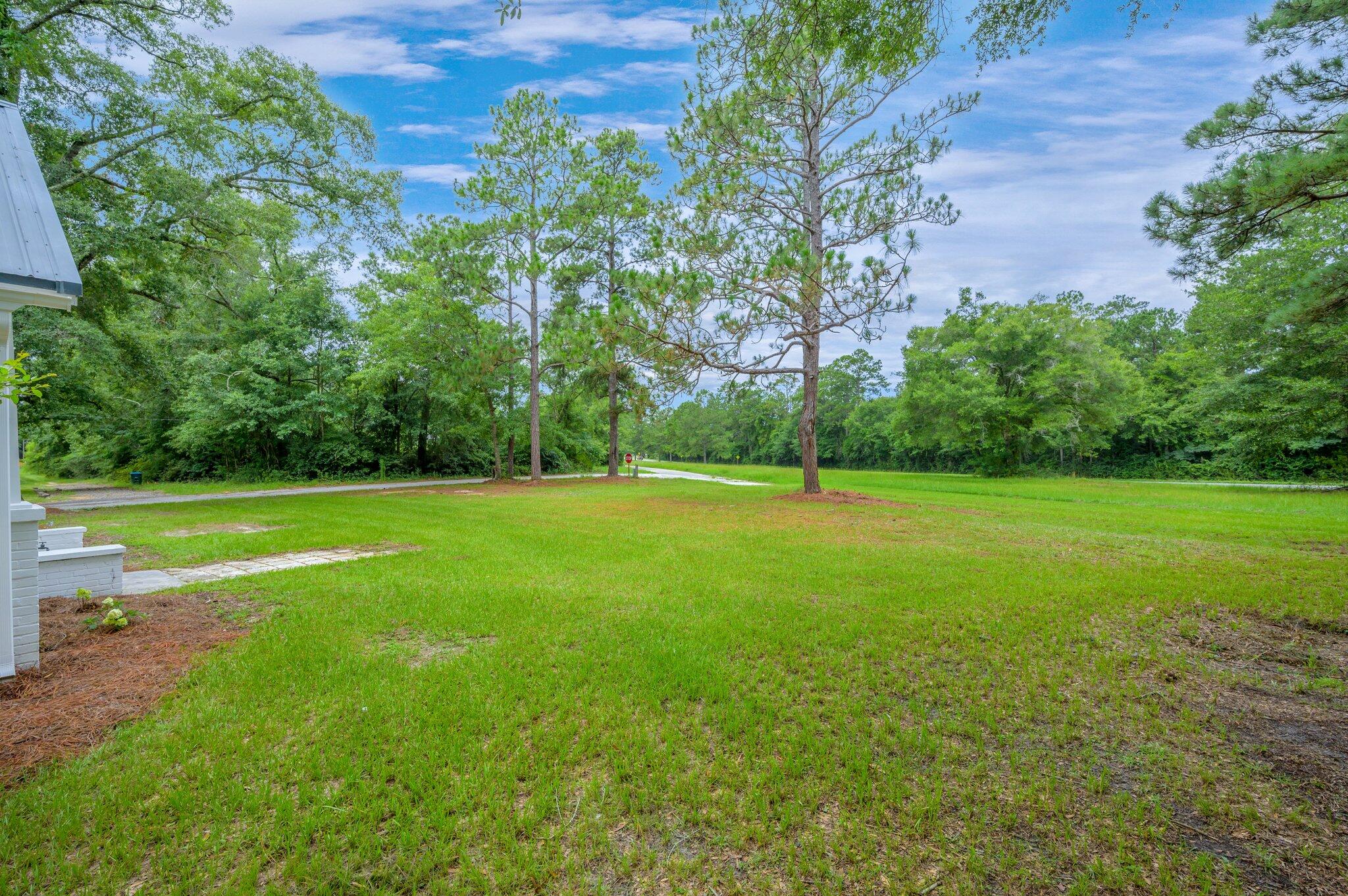 LAUREL HILL - Residential
