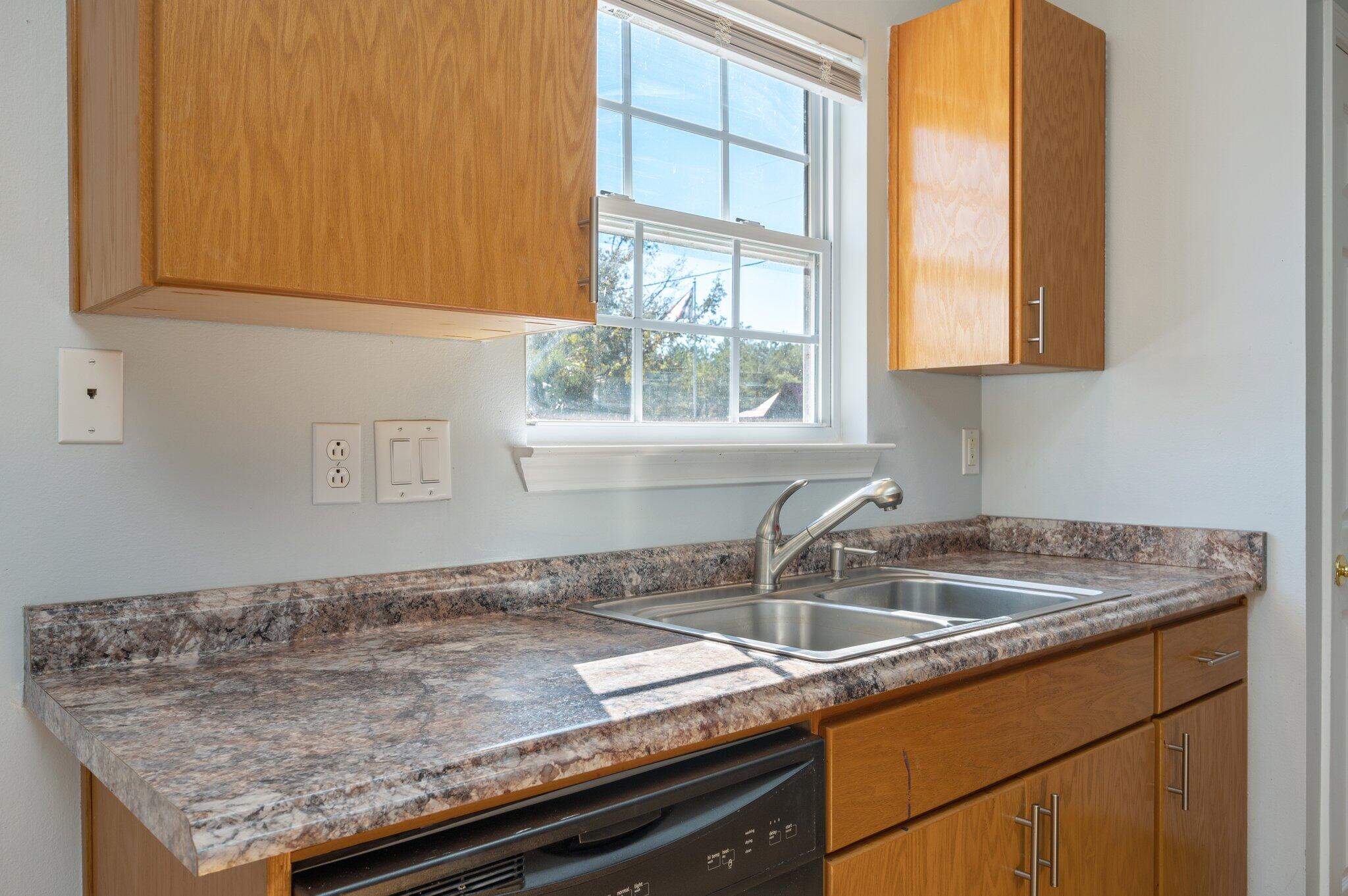 HOLLY GROVE SOUTH - Residential Lease