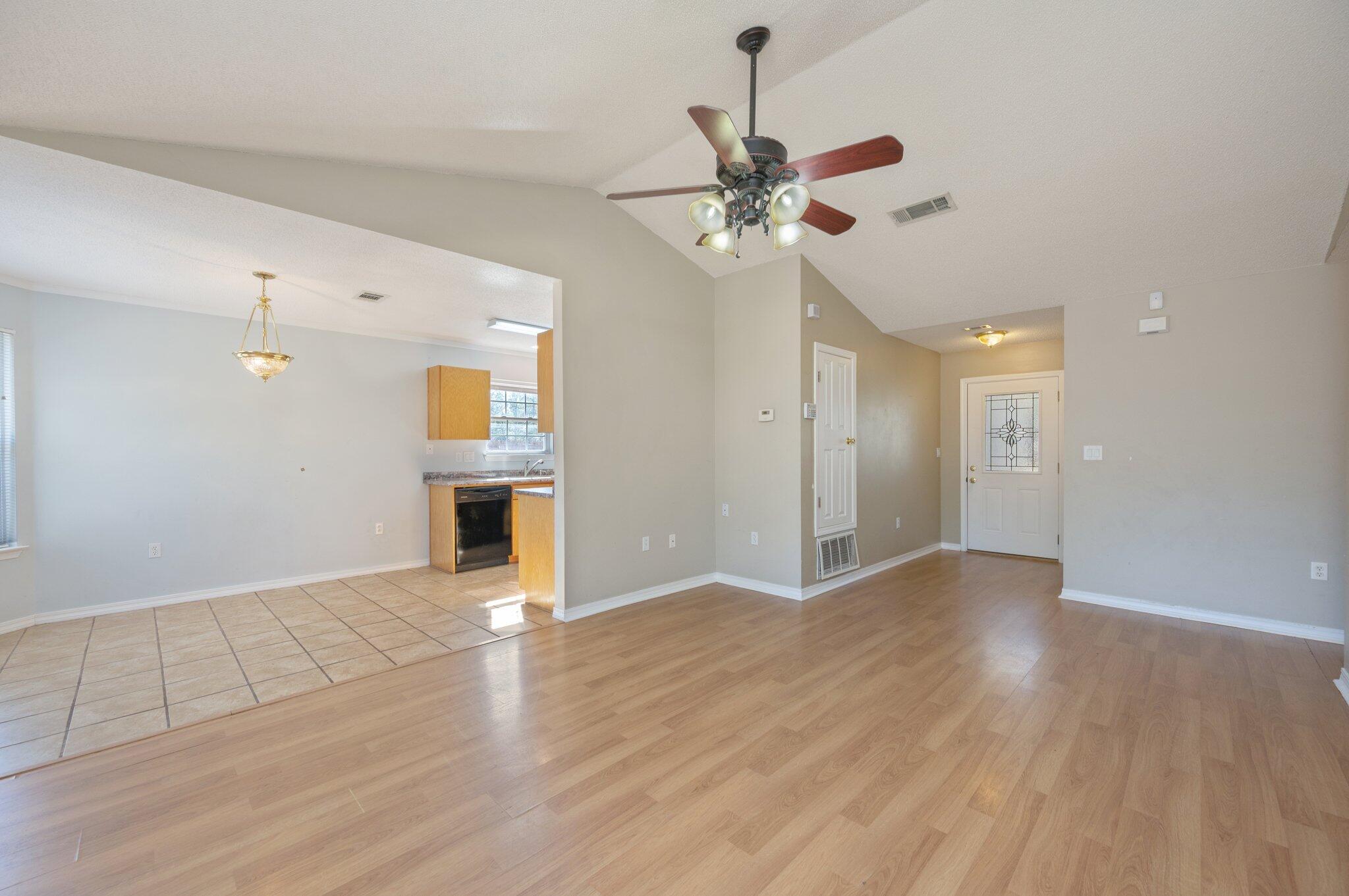 HOLLY GROVE SOUTH - Residential Lease