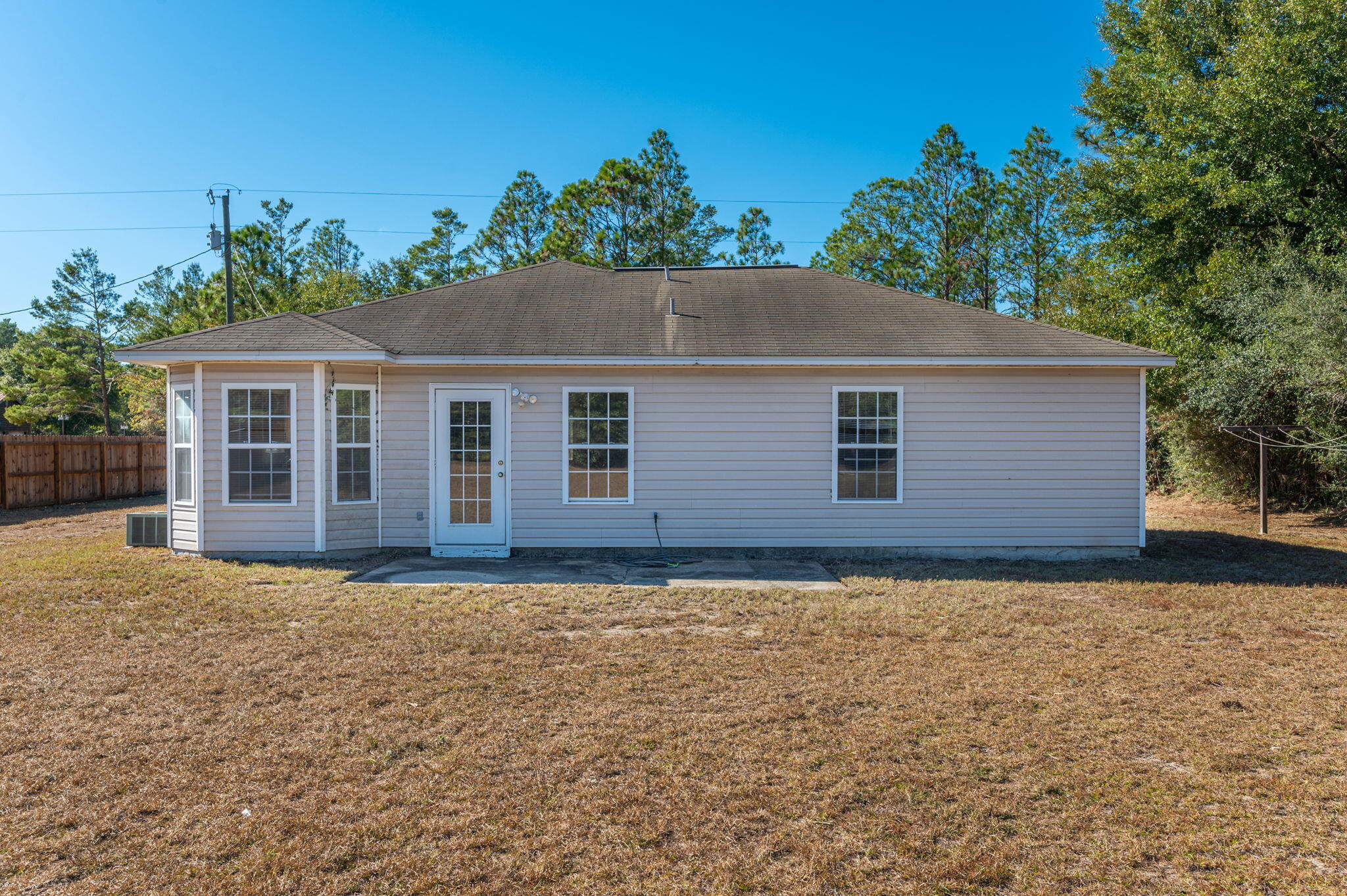 HOLLY GROVE SOUTH - Residential Lease