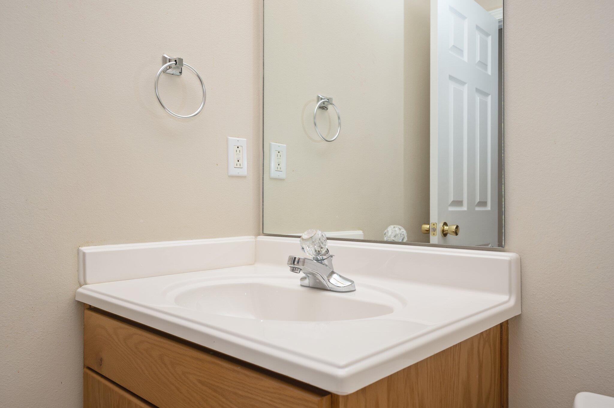 HOLLY GROVE SOUTH - Residential Lease