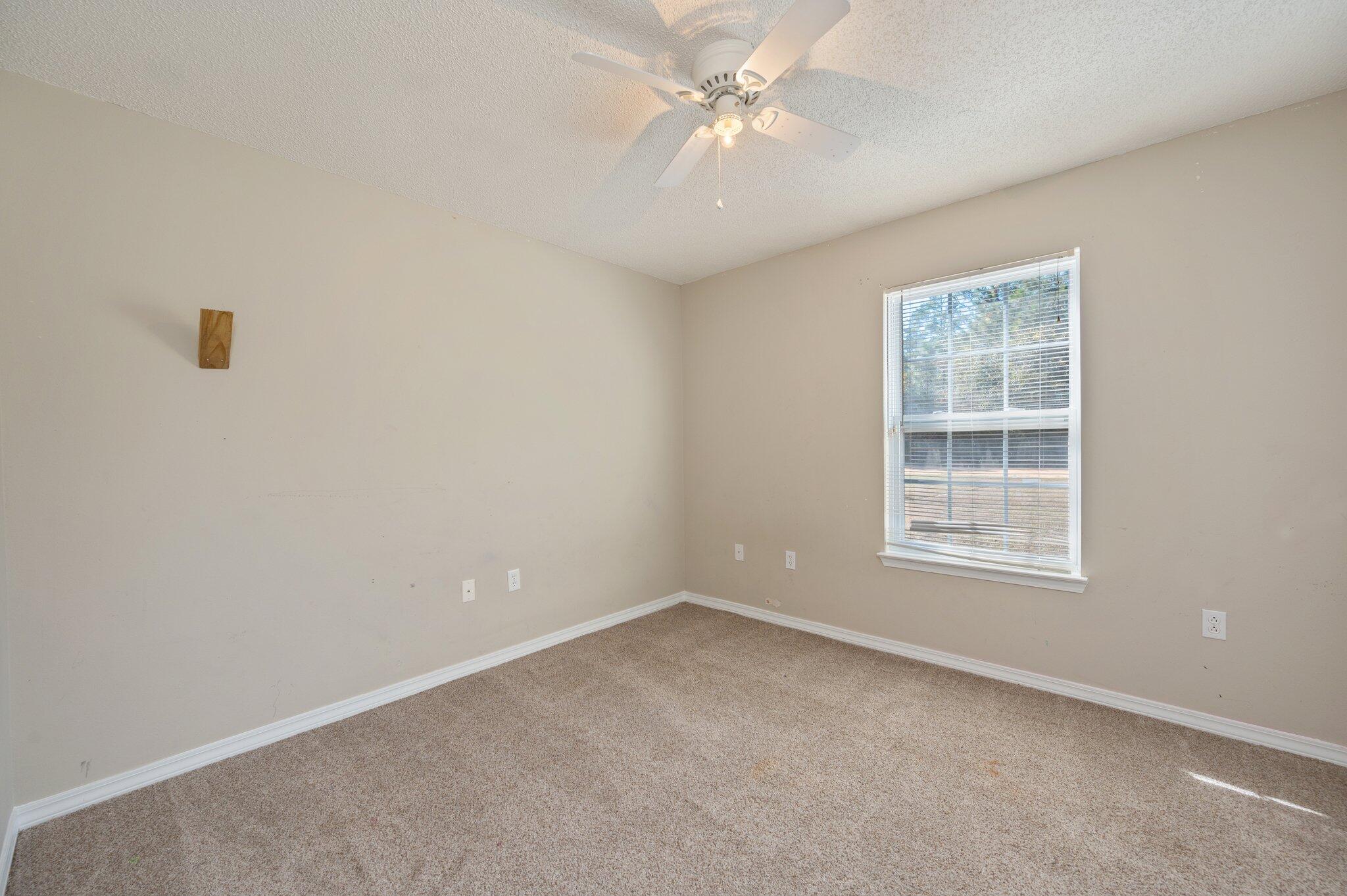 HOLLY GROVE SOUTH - Residential Lease