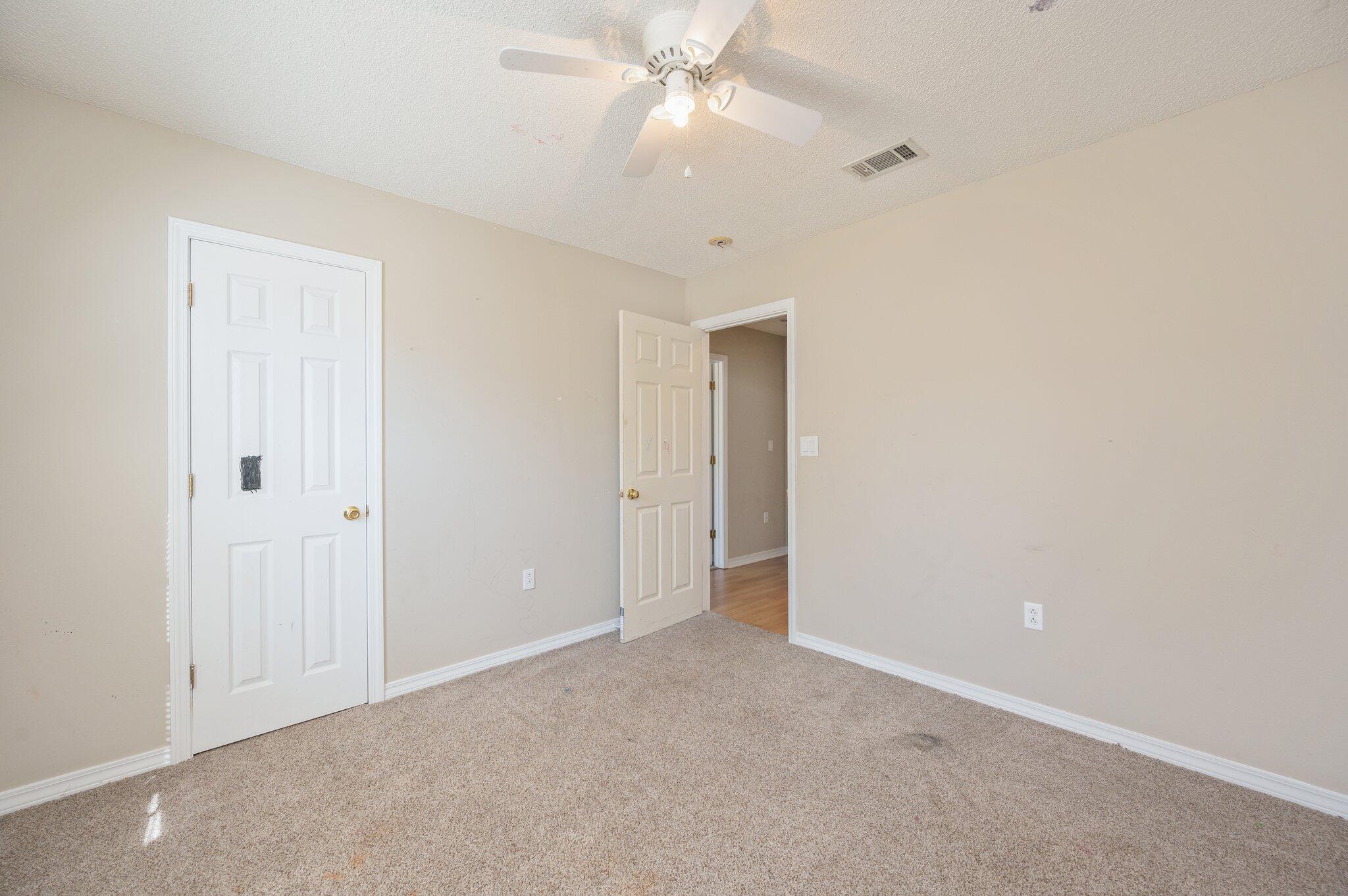 HOLLY GROVE SOUTH - Residential Lease