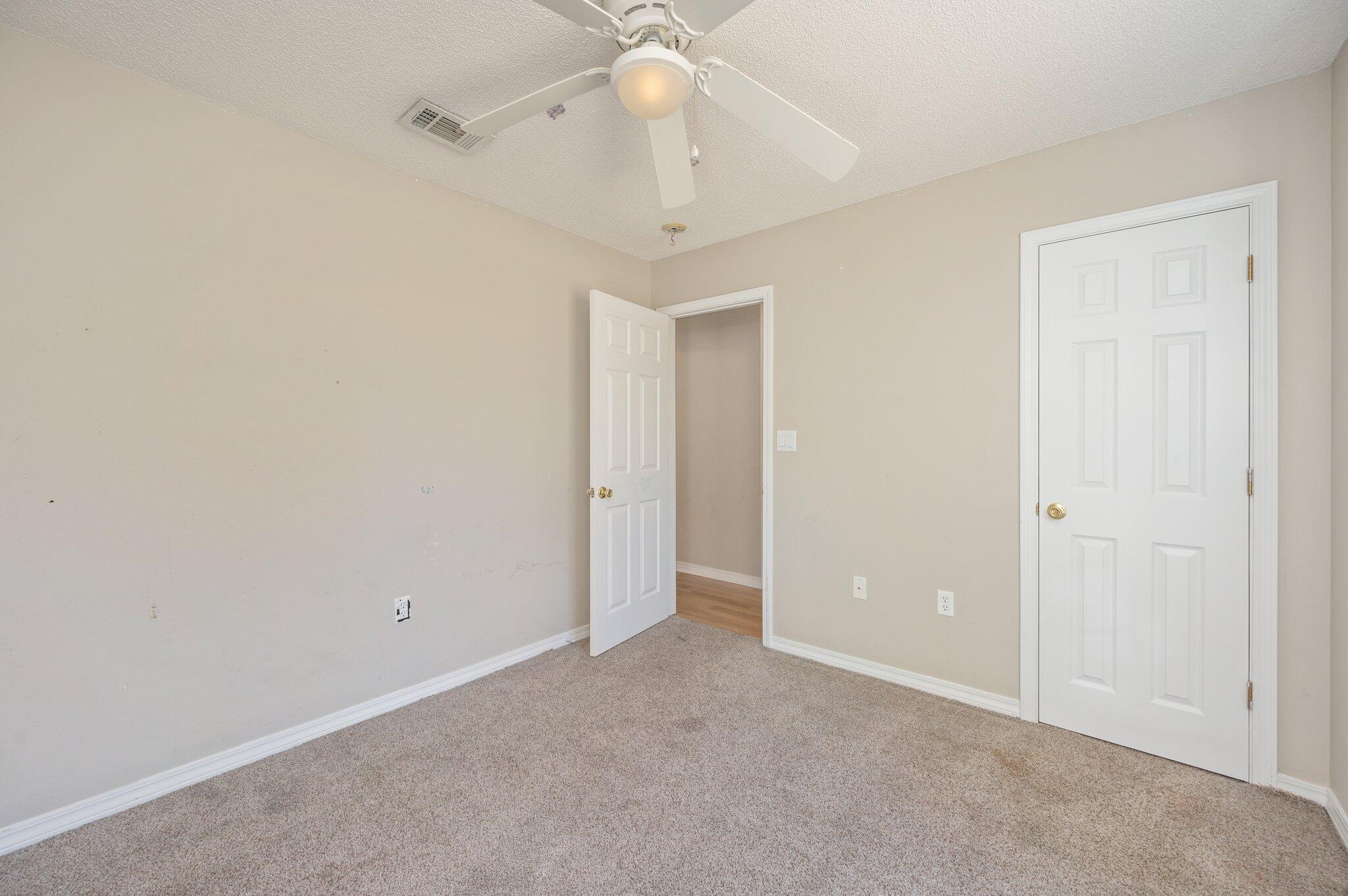 HOLLY GROVE SOUTH - Residential Lease