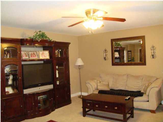 SUMMERWOOD - Residential Lease