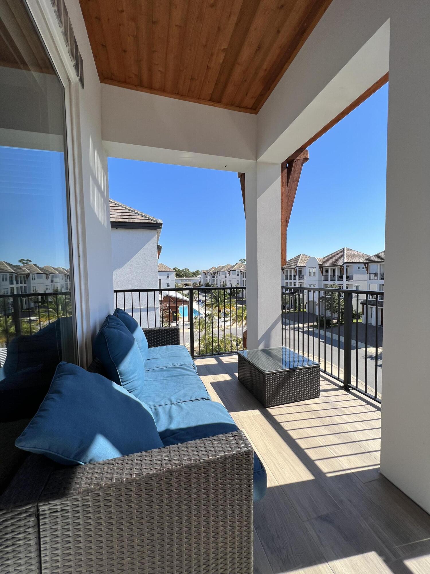 The Retreat at Miramar - Residential