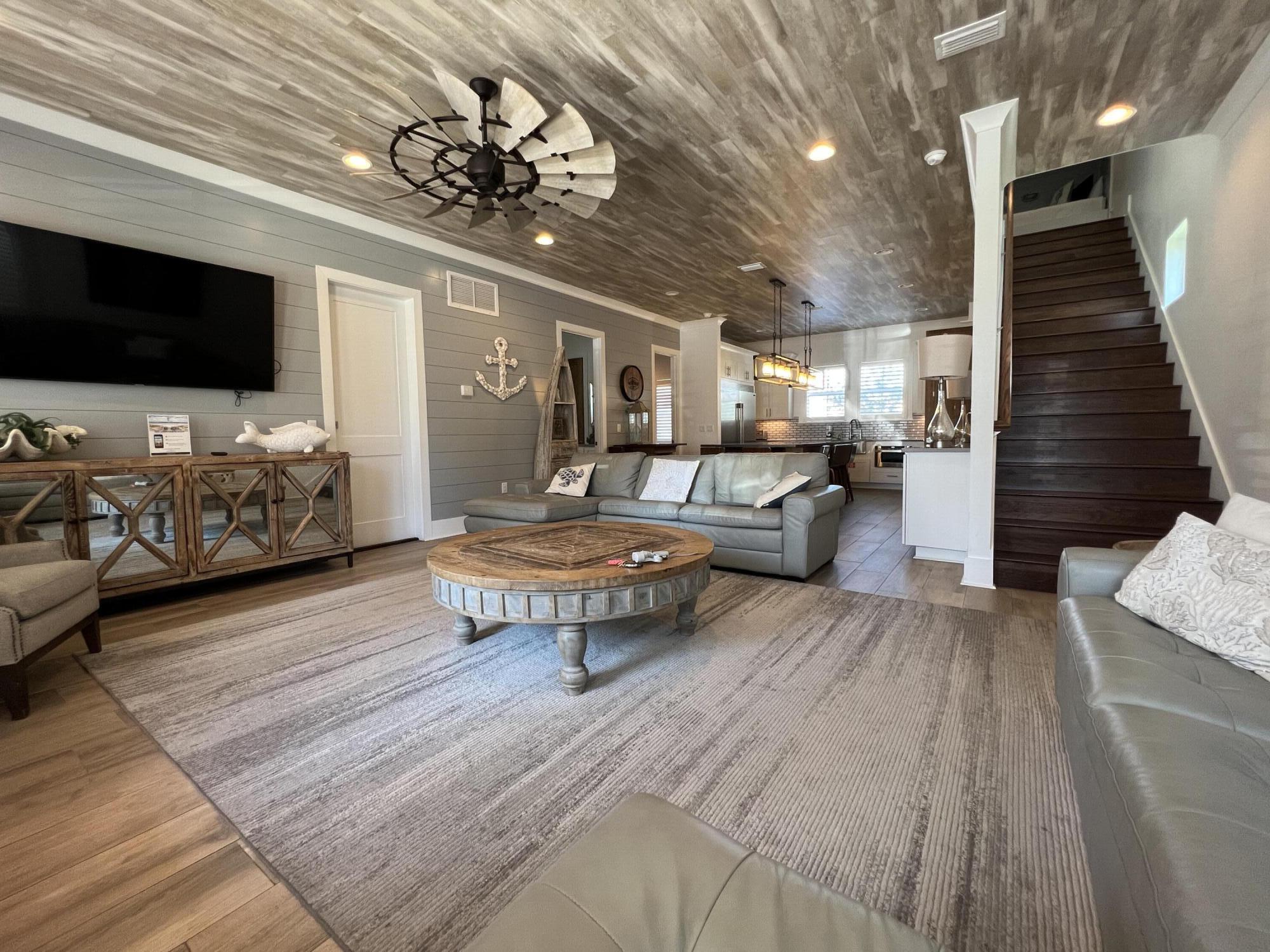 The Retreat at Miramar - Residential