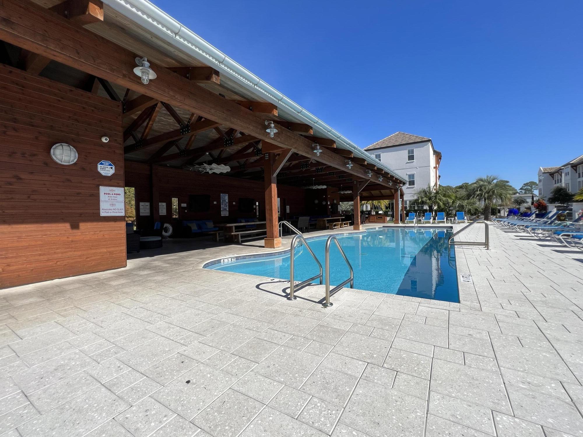 The Retreat at Miramar - Residential