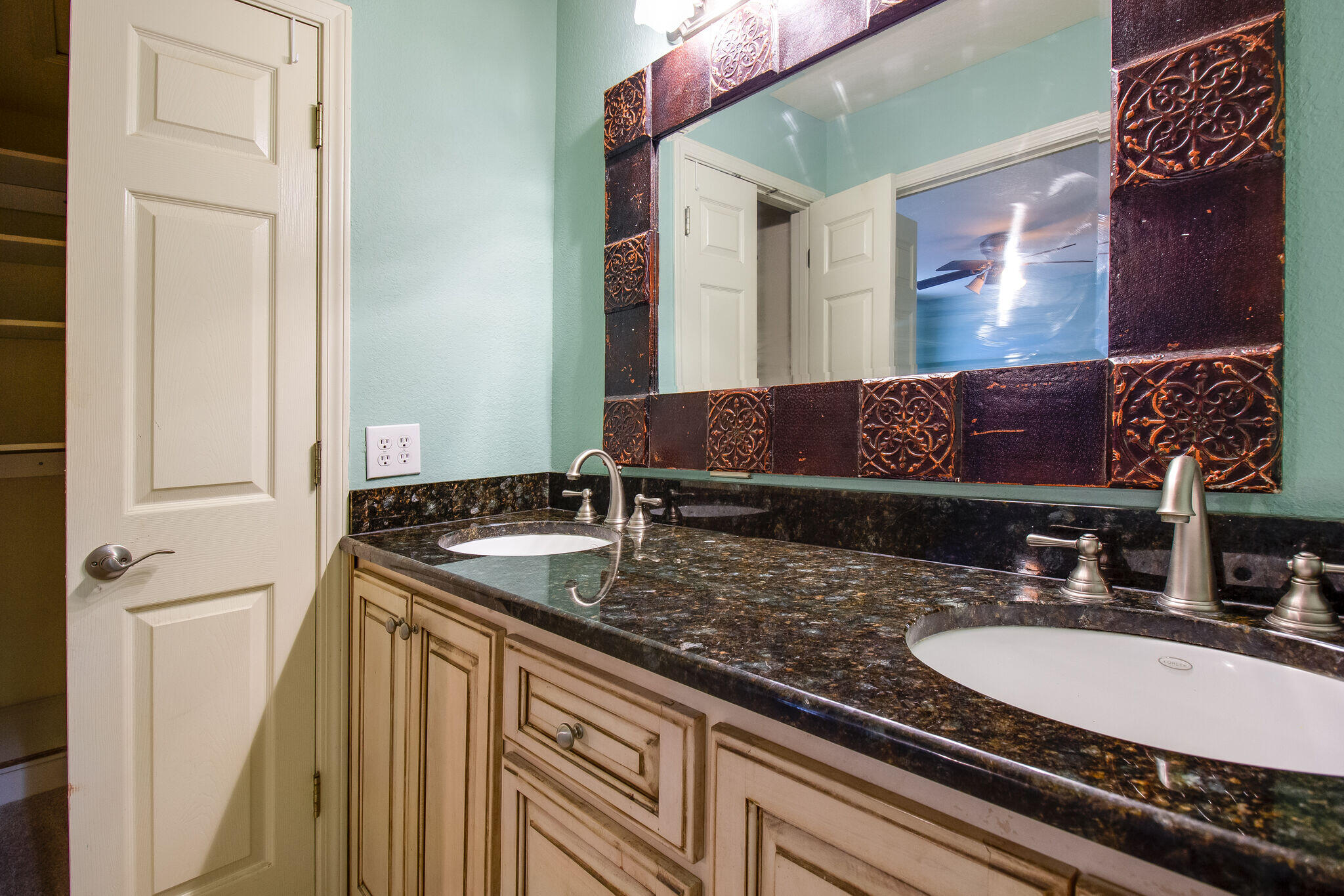 QUAIL RIDGE LANDING - Residential Lease