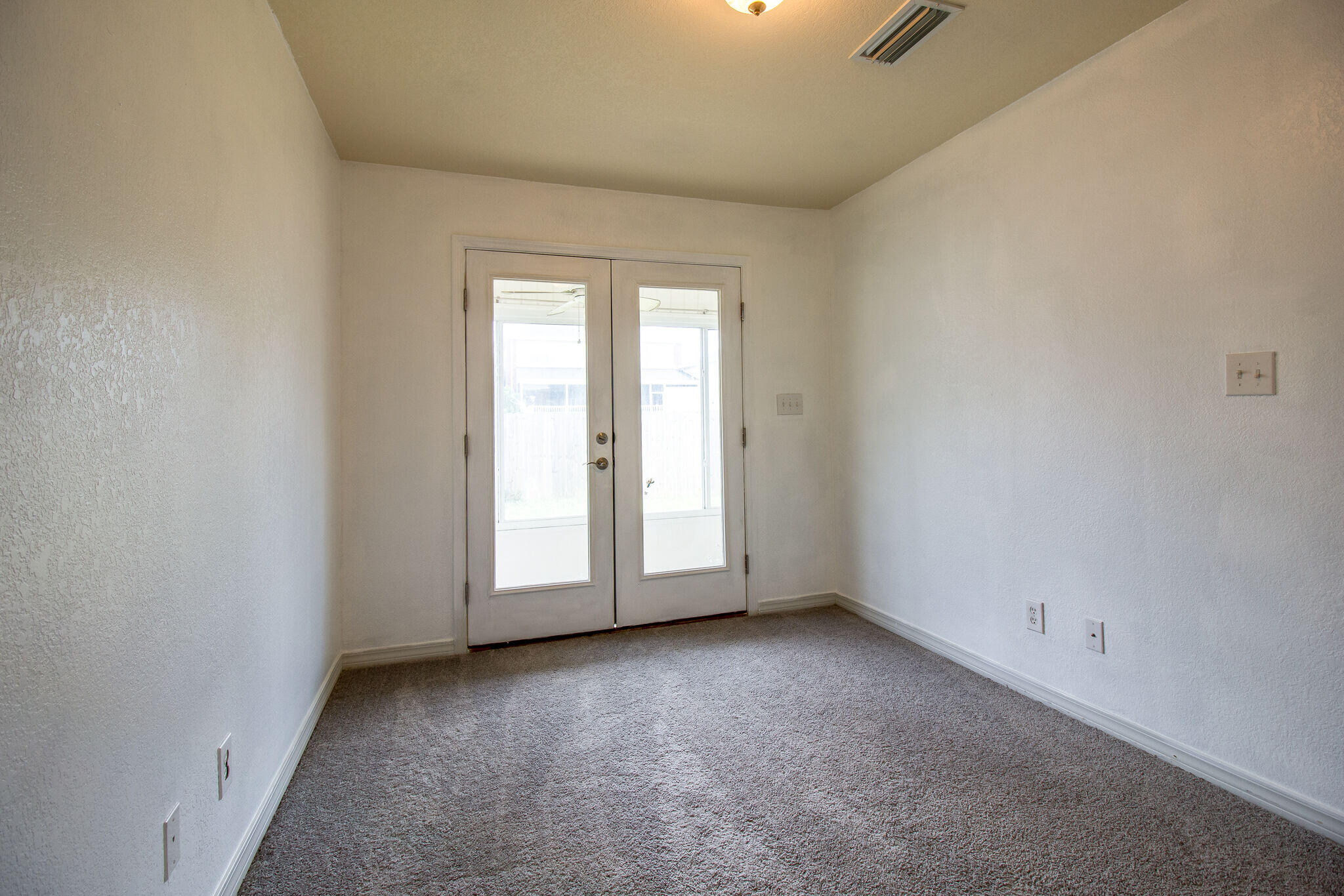 QUAIL RIDGE LANDING - Residential Lease
