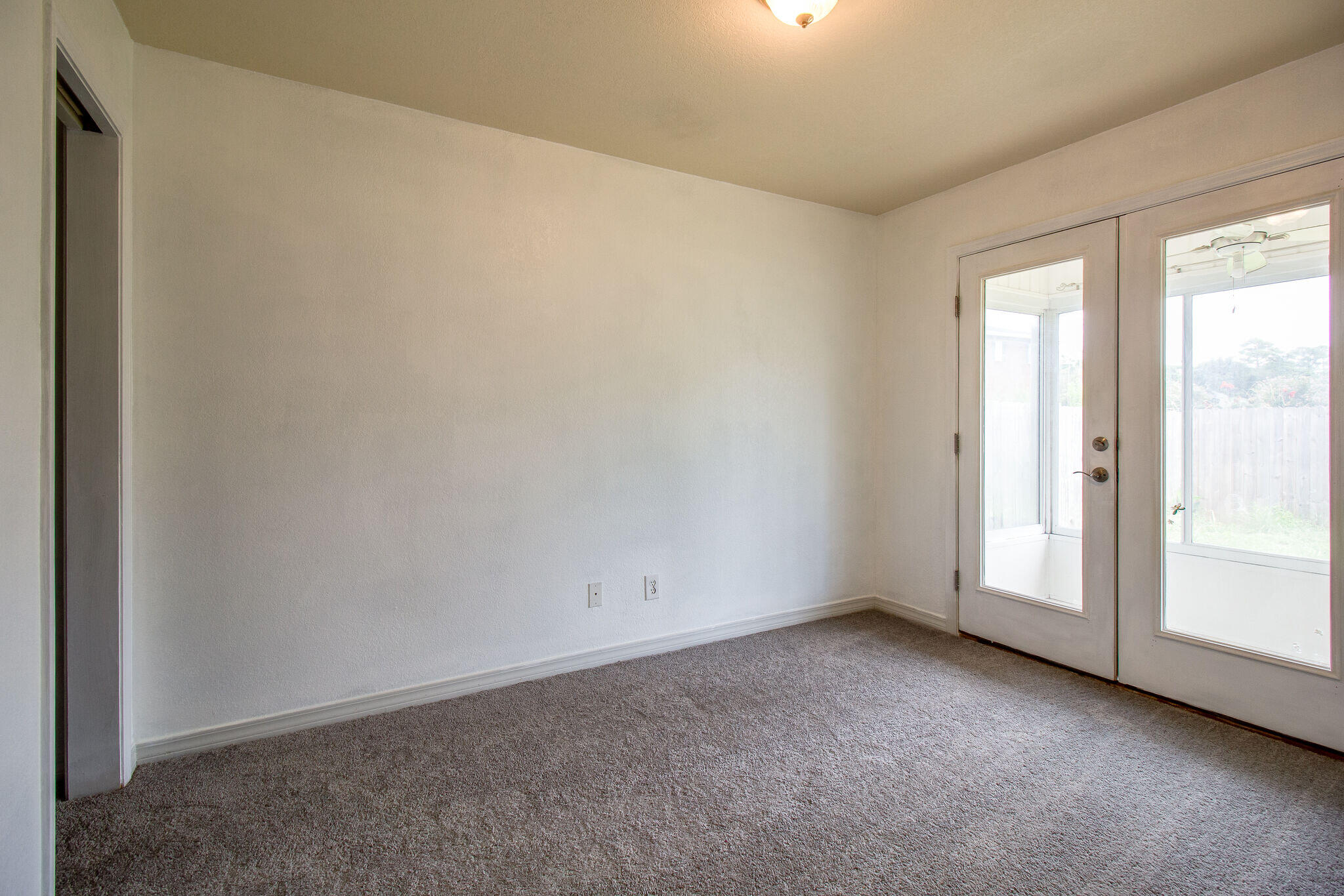 QUAIL RIDGE LANDING - Residential Lease