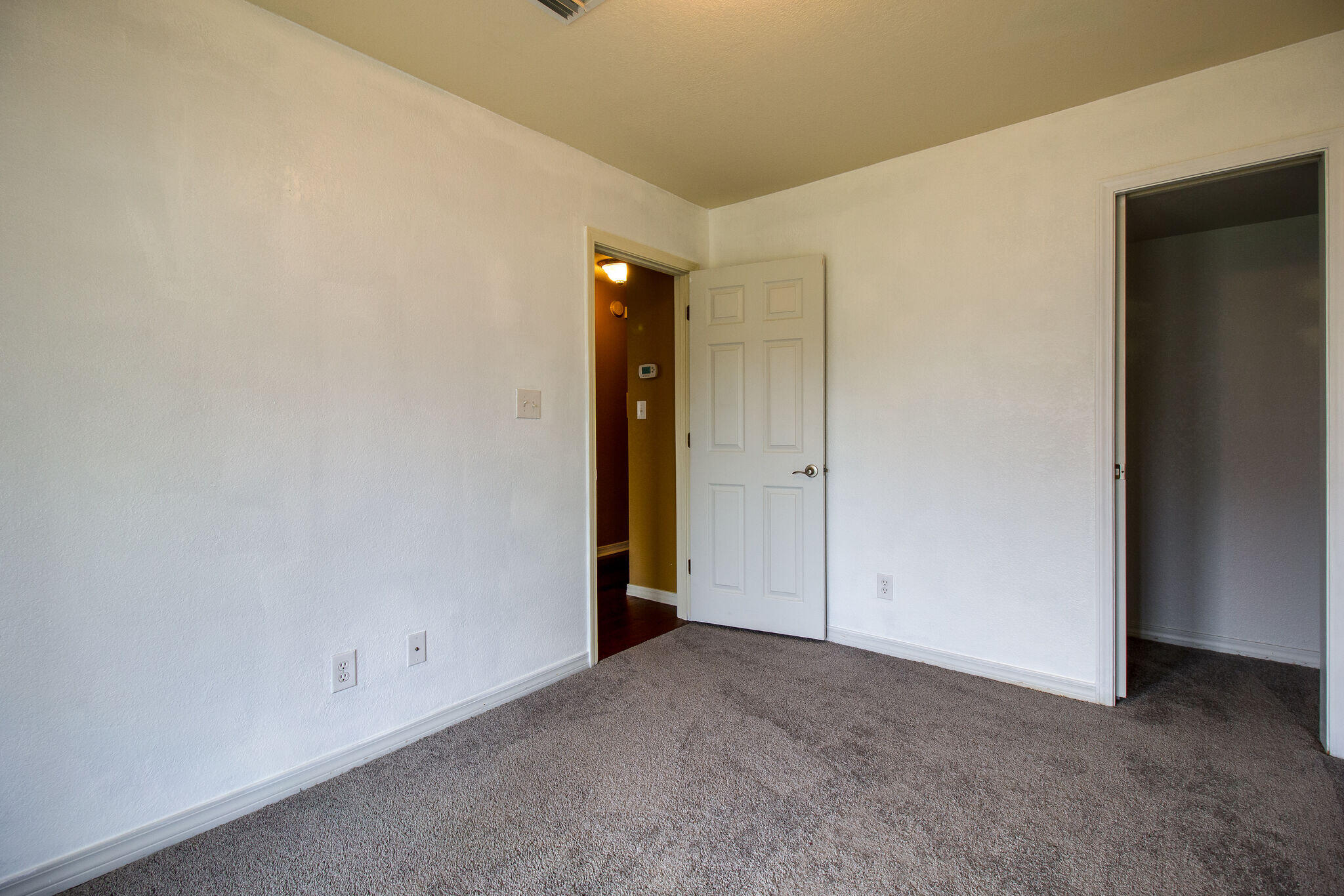 QUAIL RIDGE LANDING - Residential Lease