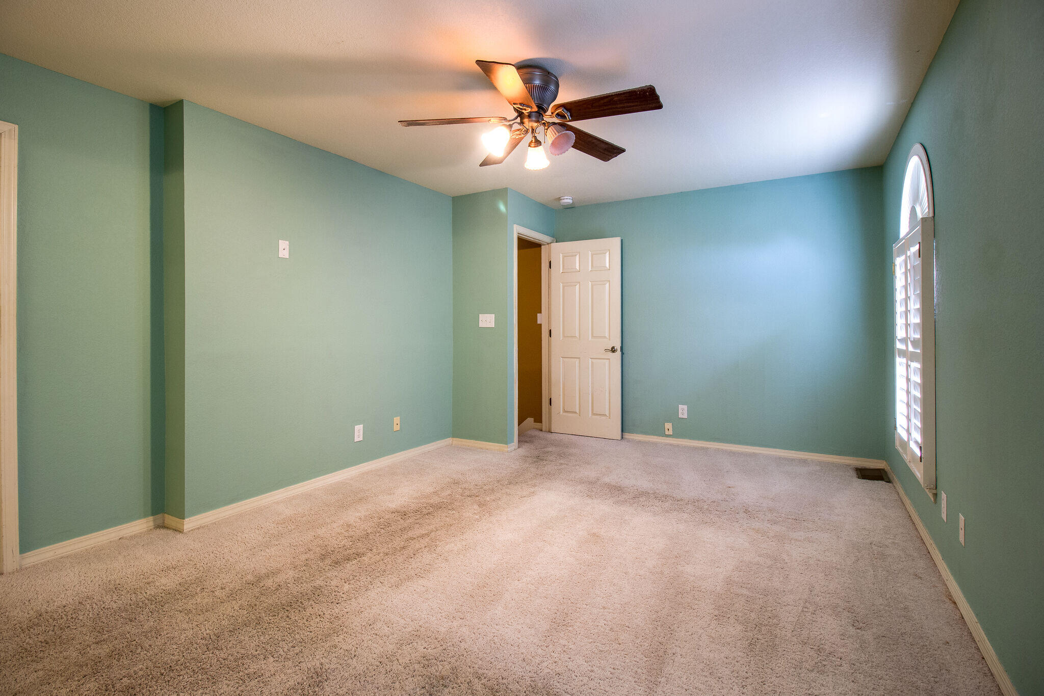 QUAIL RIDGE LANDING - Residential Lease