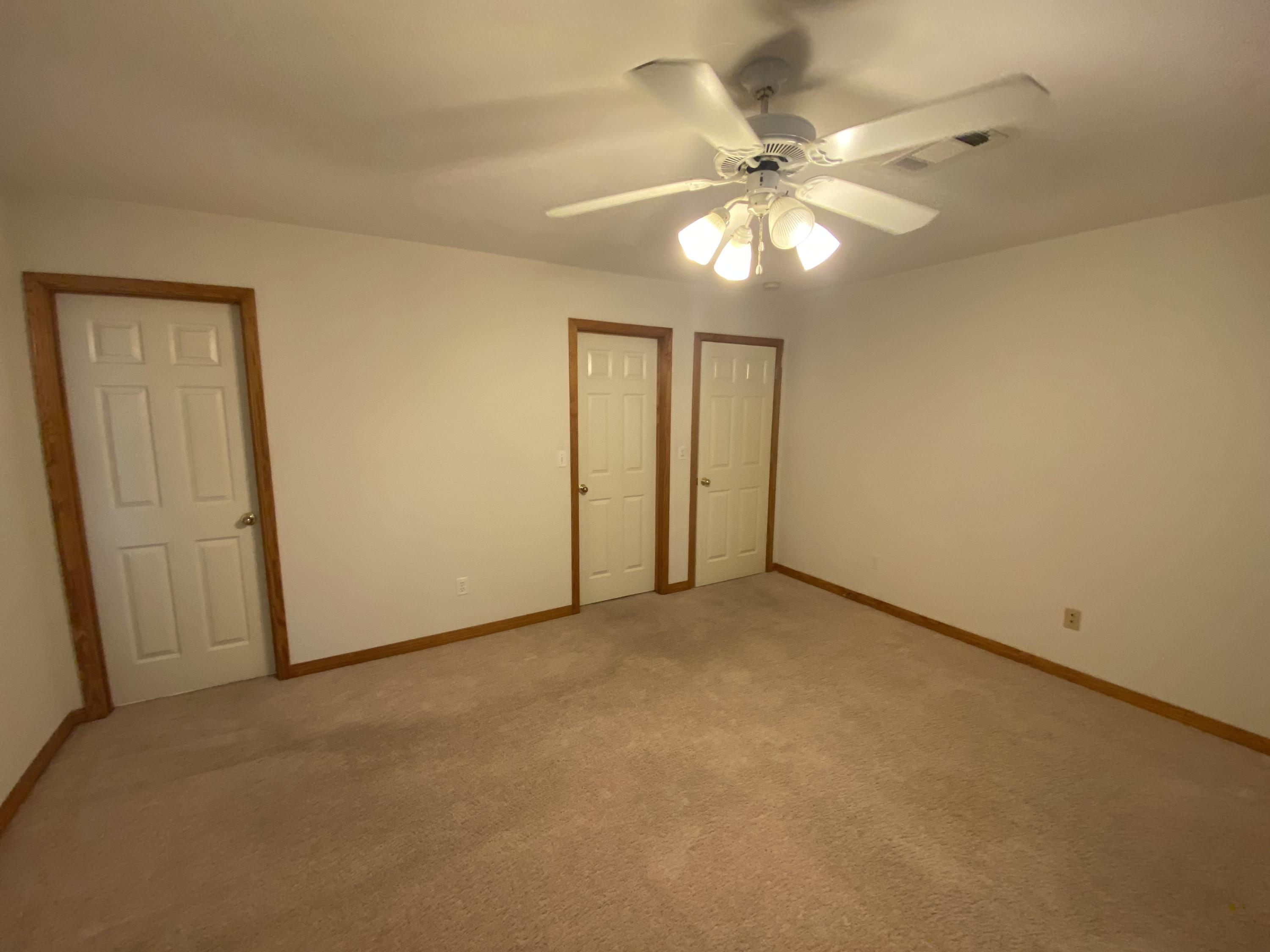 DIXIE MANOR T/H - Residential Lease
