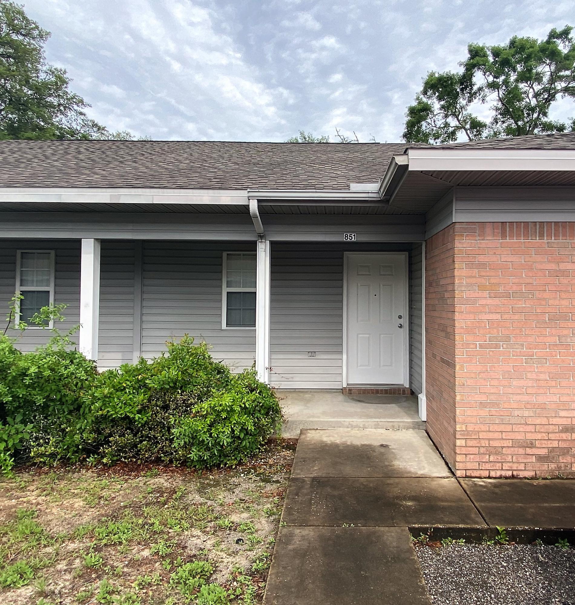 DIXIE MANOR T/H - Residential Lease
