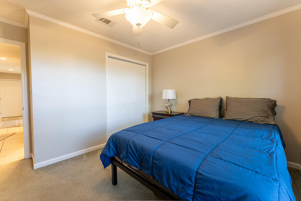 SANDALWOOD MANOR T/H - Residential