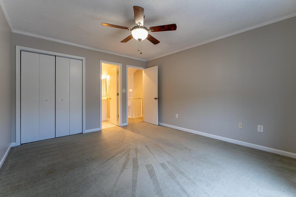 SANDALWOOD MANOR T/H - Residential