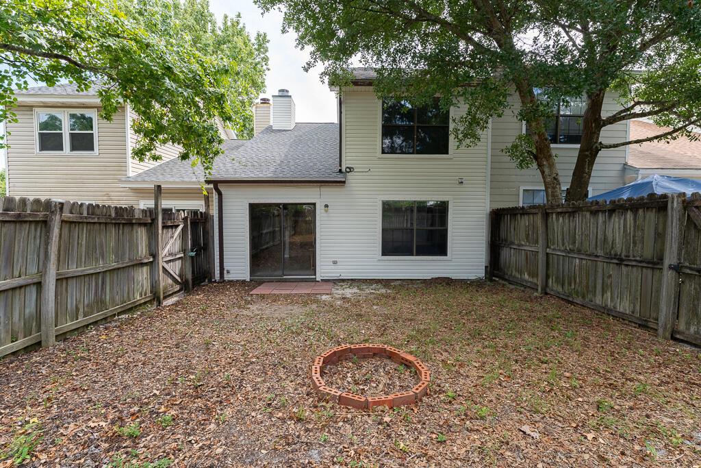 SANDALWOOD MANOR T/H - Residential