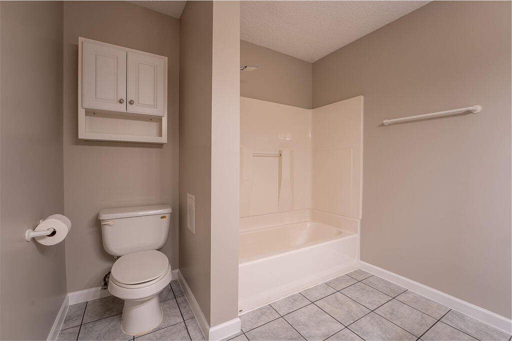 SANDALWOOD MANOR T/H - Residential