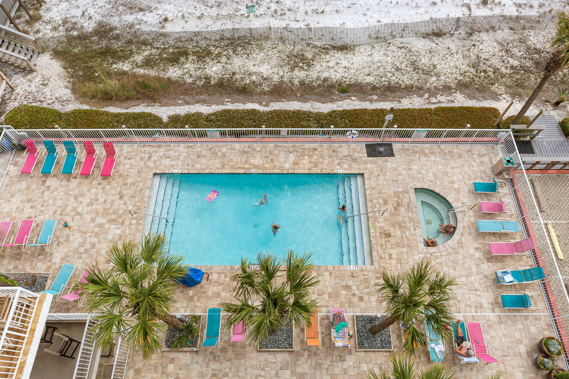SUMMERCHASE CONDO Inn at Crystal Beach - Residential