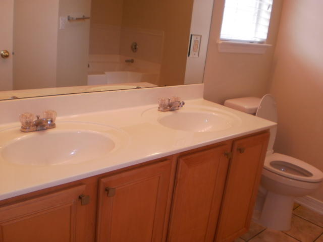 PARADISE RETREAT - Residential Lease