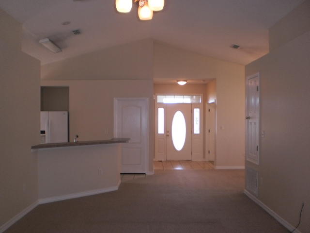PARADISE RETREAT - Residential Lease