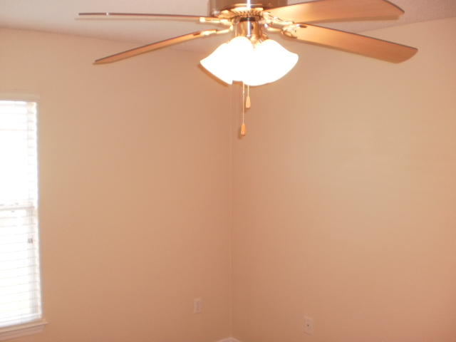 PARADISE RETREAT - Residential Lease