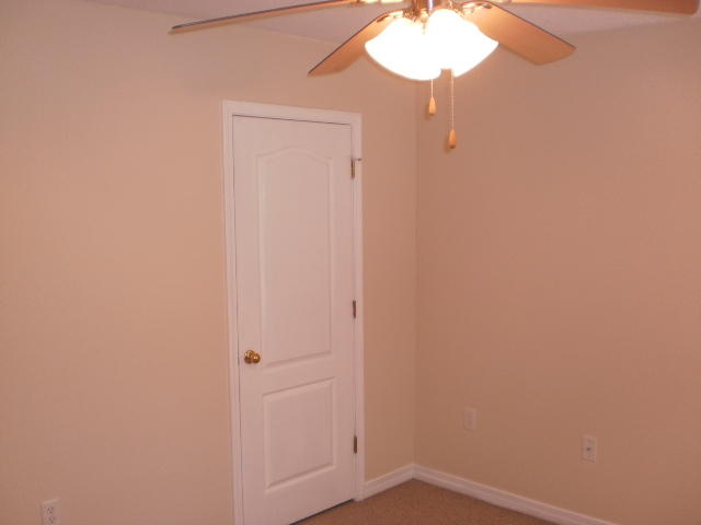 PARADISE RETREAT - Residential Lease