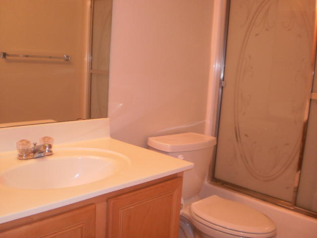 PARADISE RETREAT - Residential Lease
