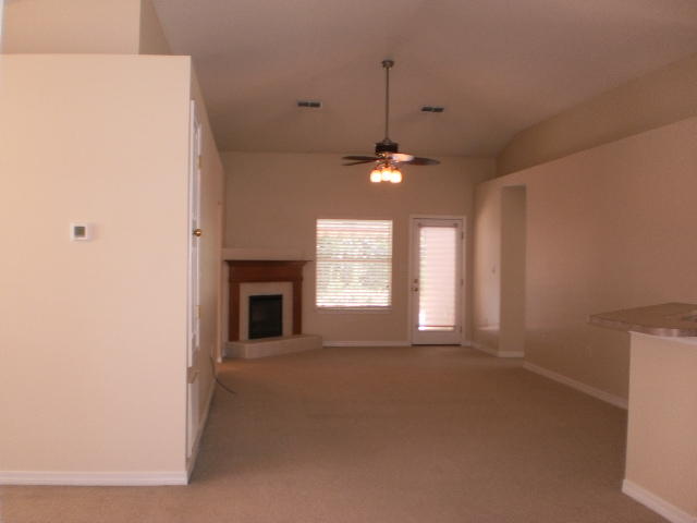PARADISE RETREAT - Residential Lease