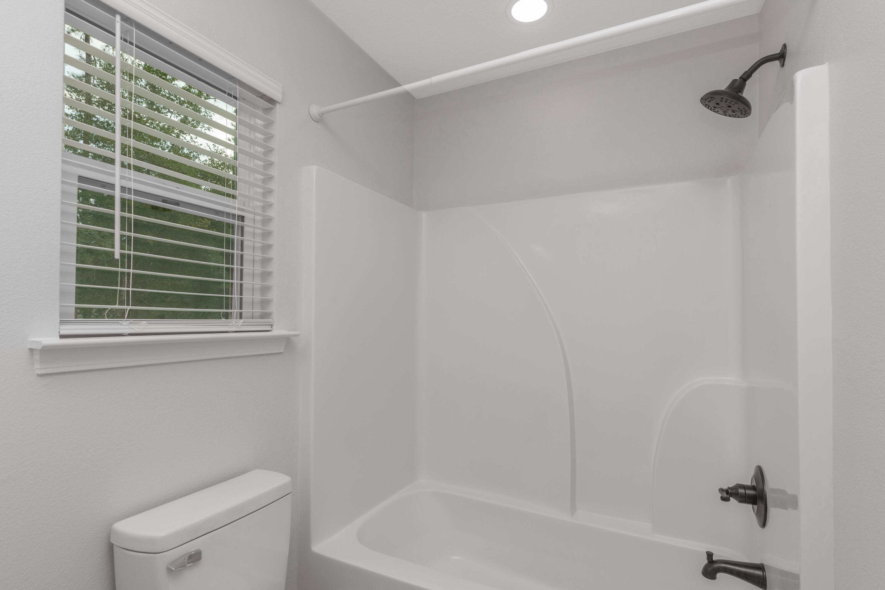 NORTH SUPERGROUP - Residential Lease