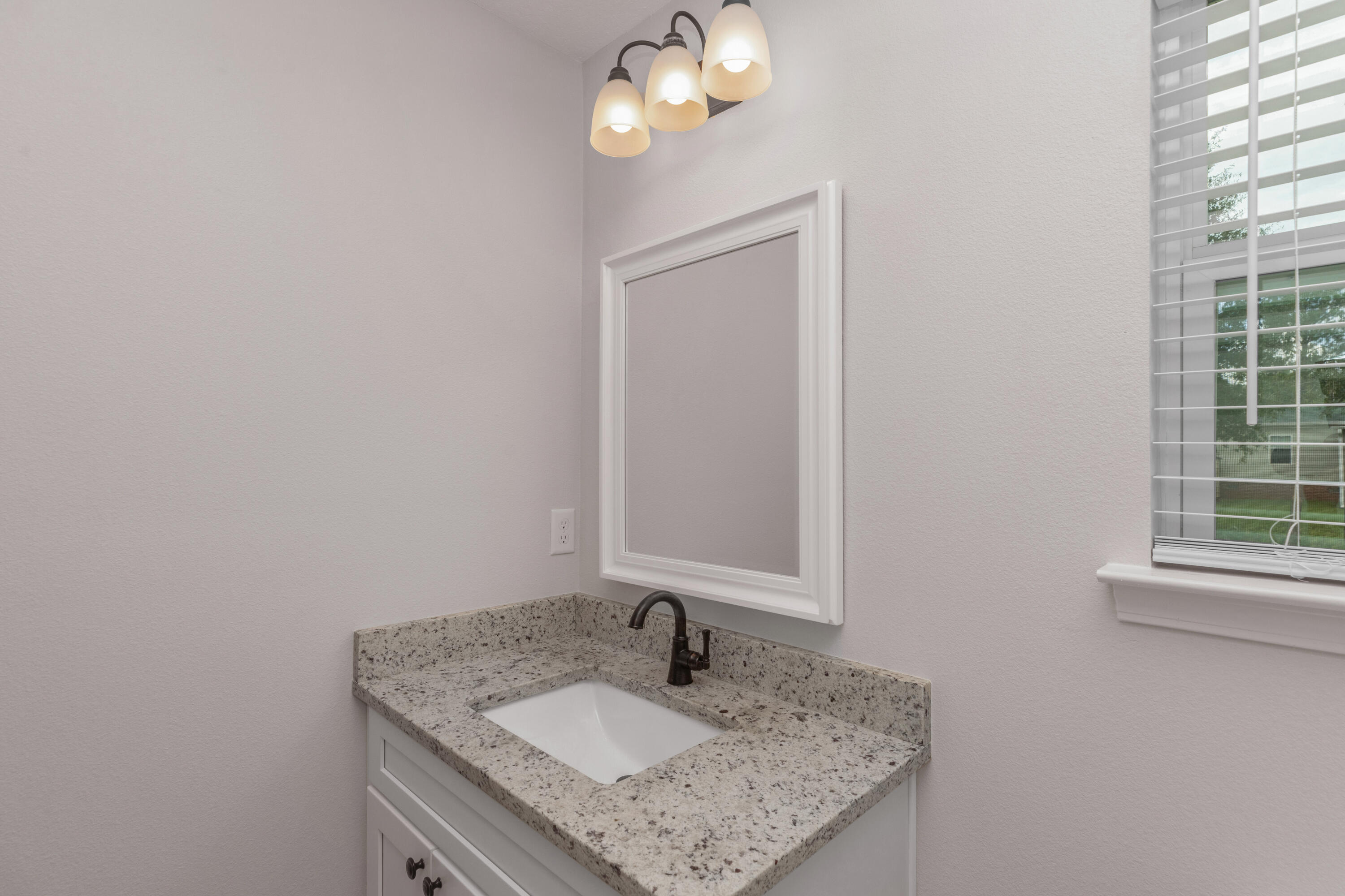 NORTH SUPERGROUP - Residential Lease