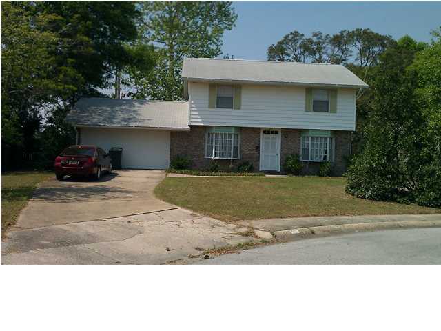 CHELSEA WOODS - Residential Lease