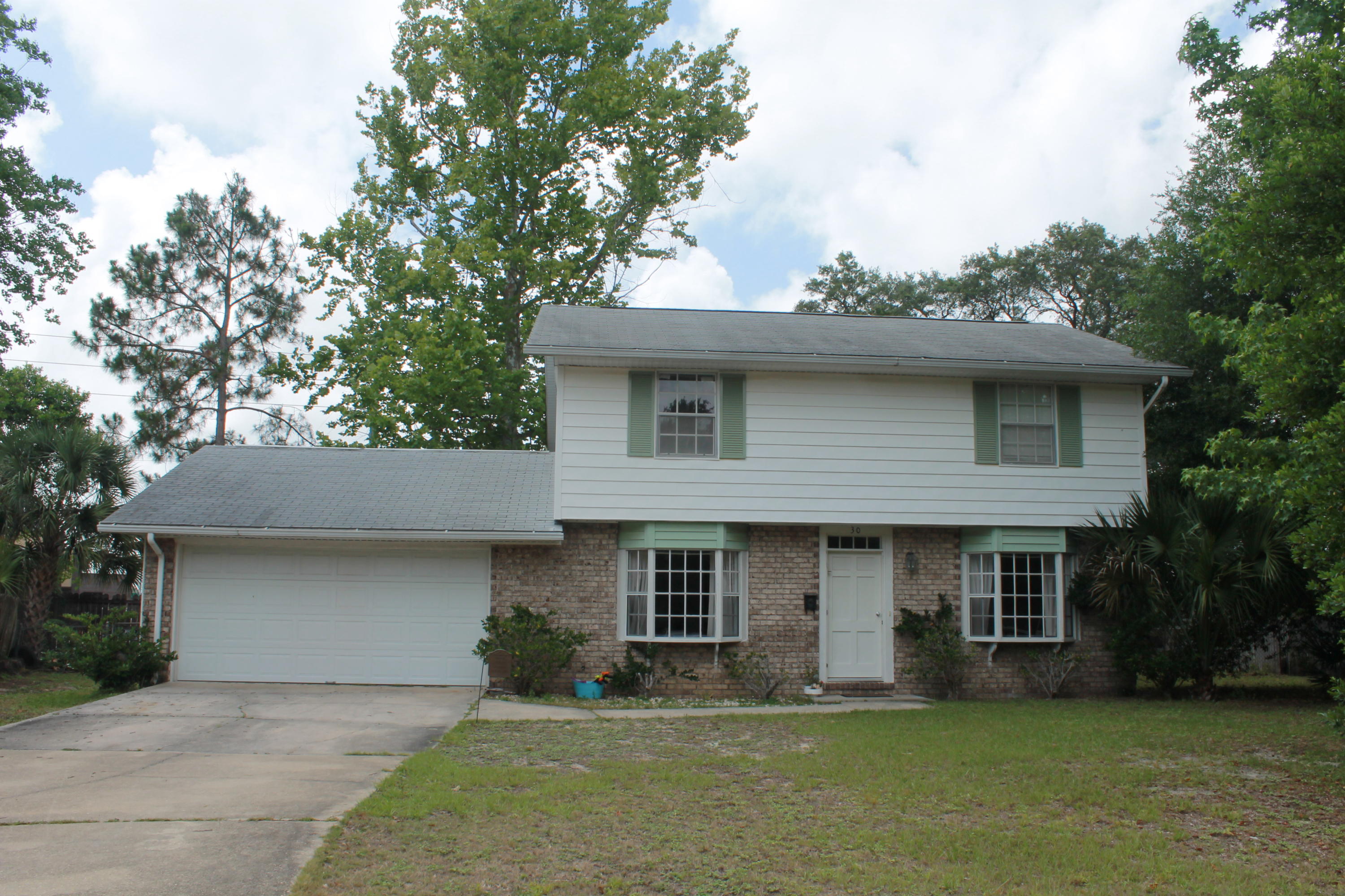 CHELSEA WOODS - Residential Lease