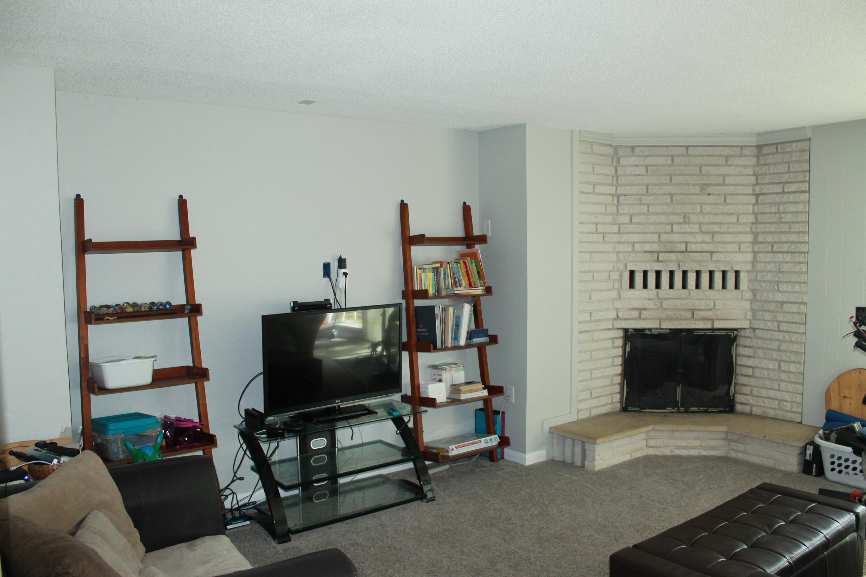 CHELSEA WOODS - Residential Lease
