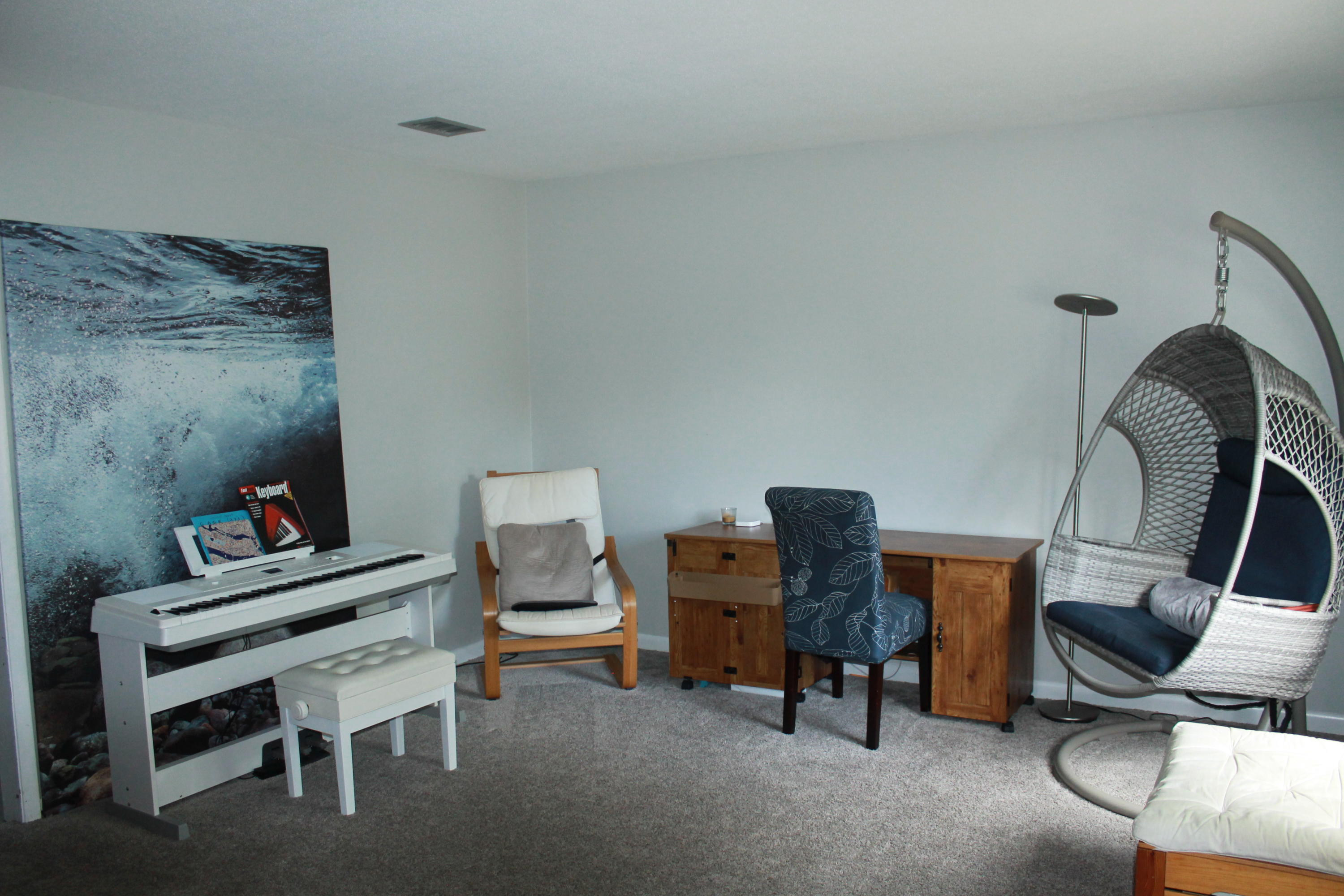CHELSEA WOODS - Residential Lease