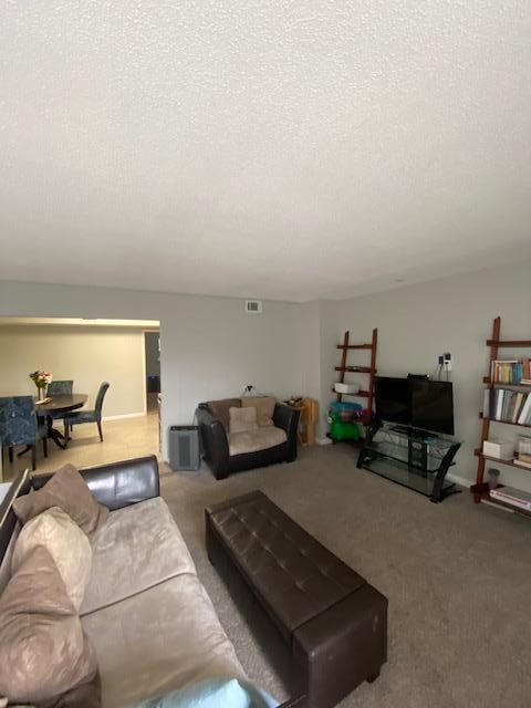 CHELSEA WOODS - Residential Lease