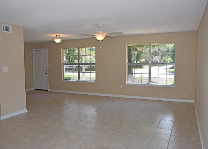 JACKSON HEIGHTS S/D - Residential Lease